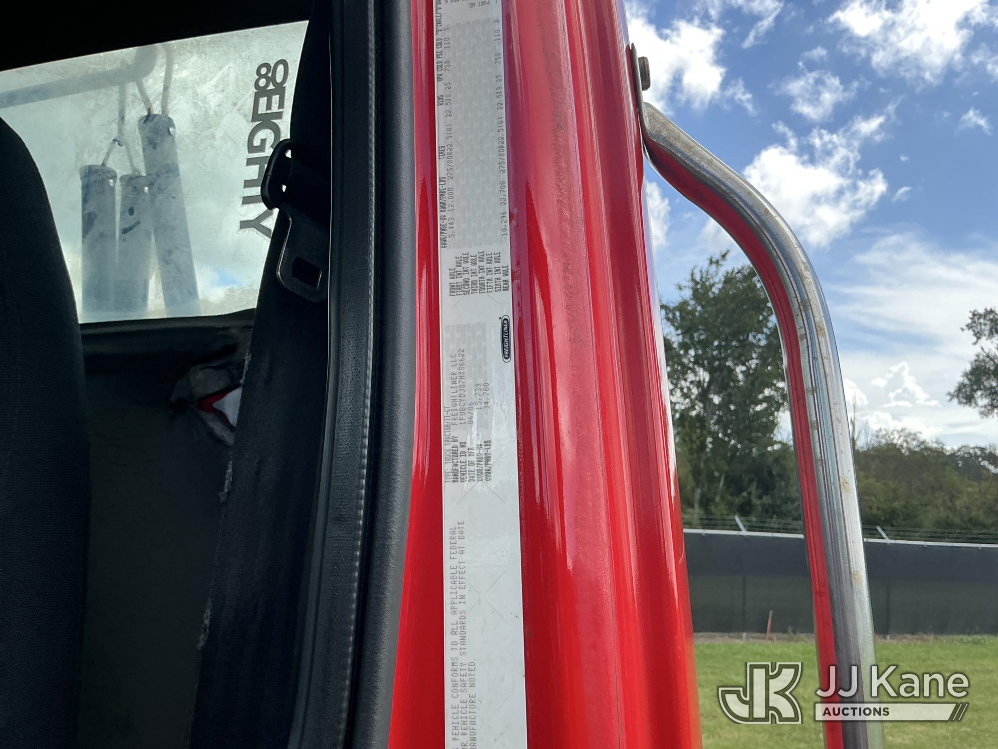 2007 Freightliner M2 106