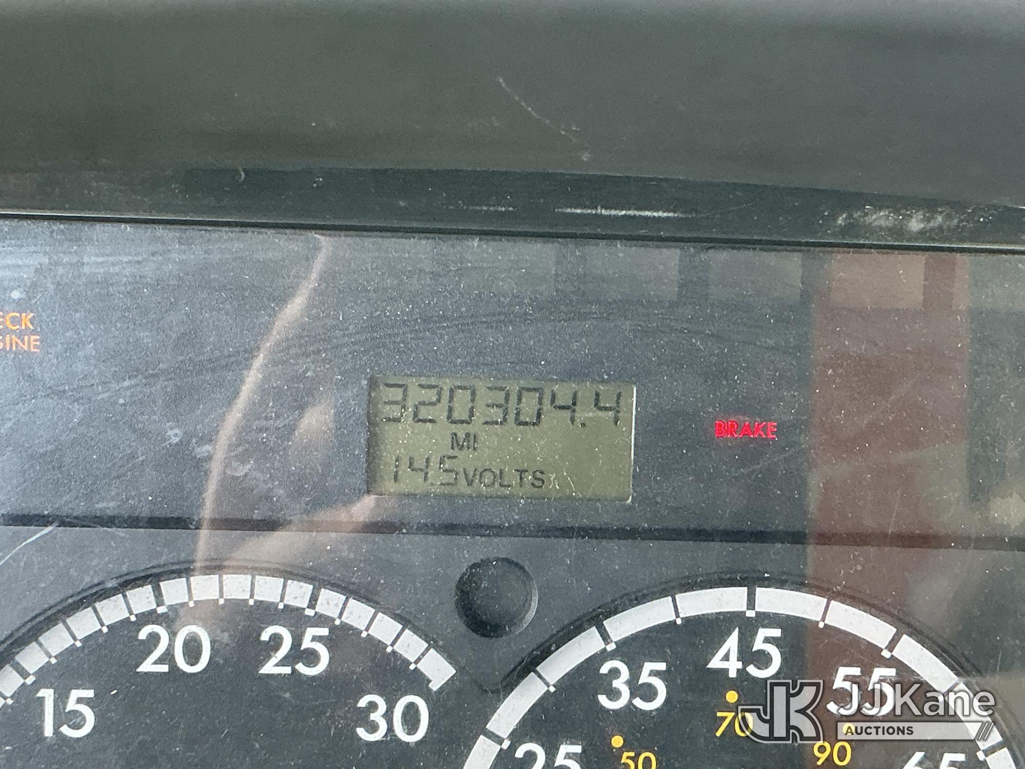 2007 Freightliner M2 106