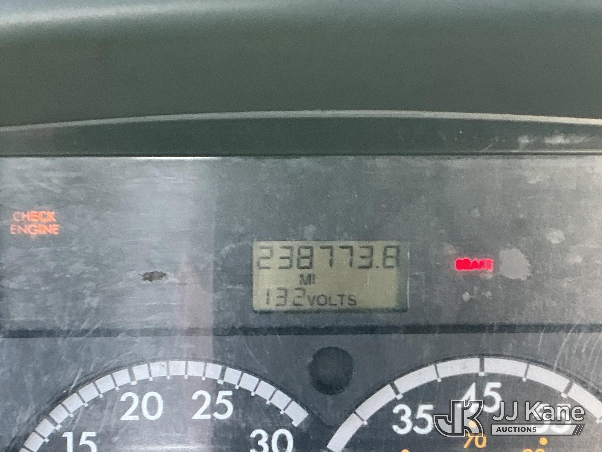 2008 Freightliner M2 106