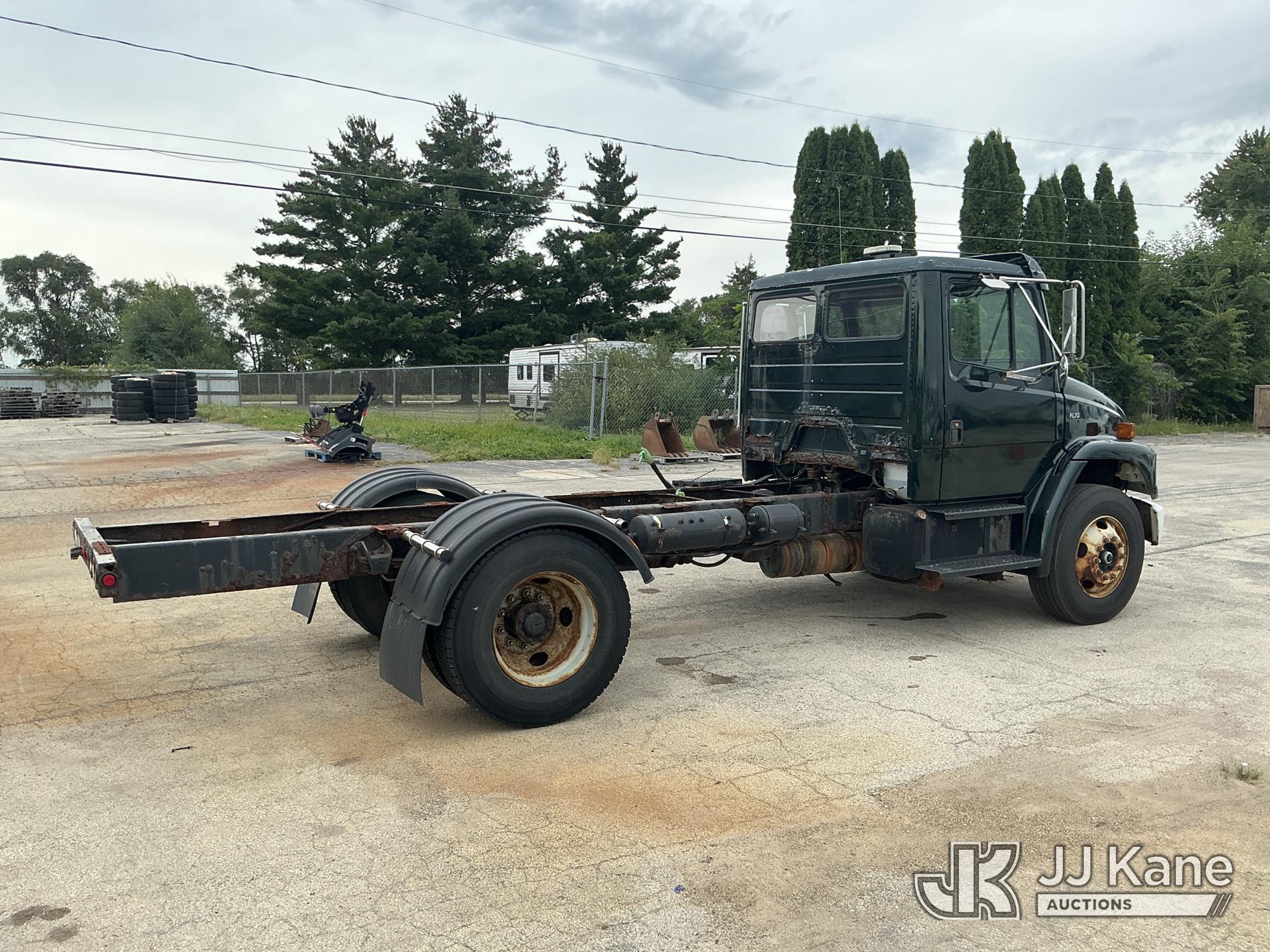 2000 Freightliner FLD70
