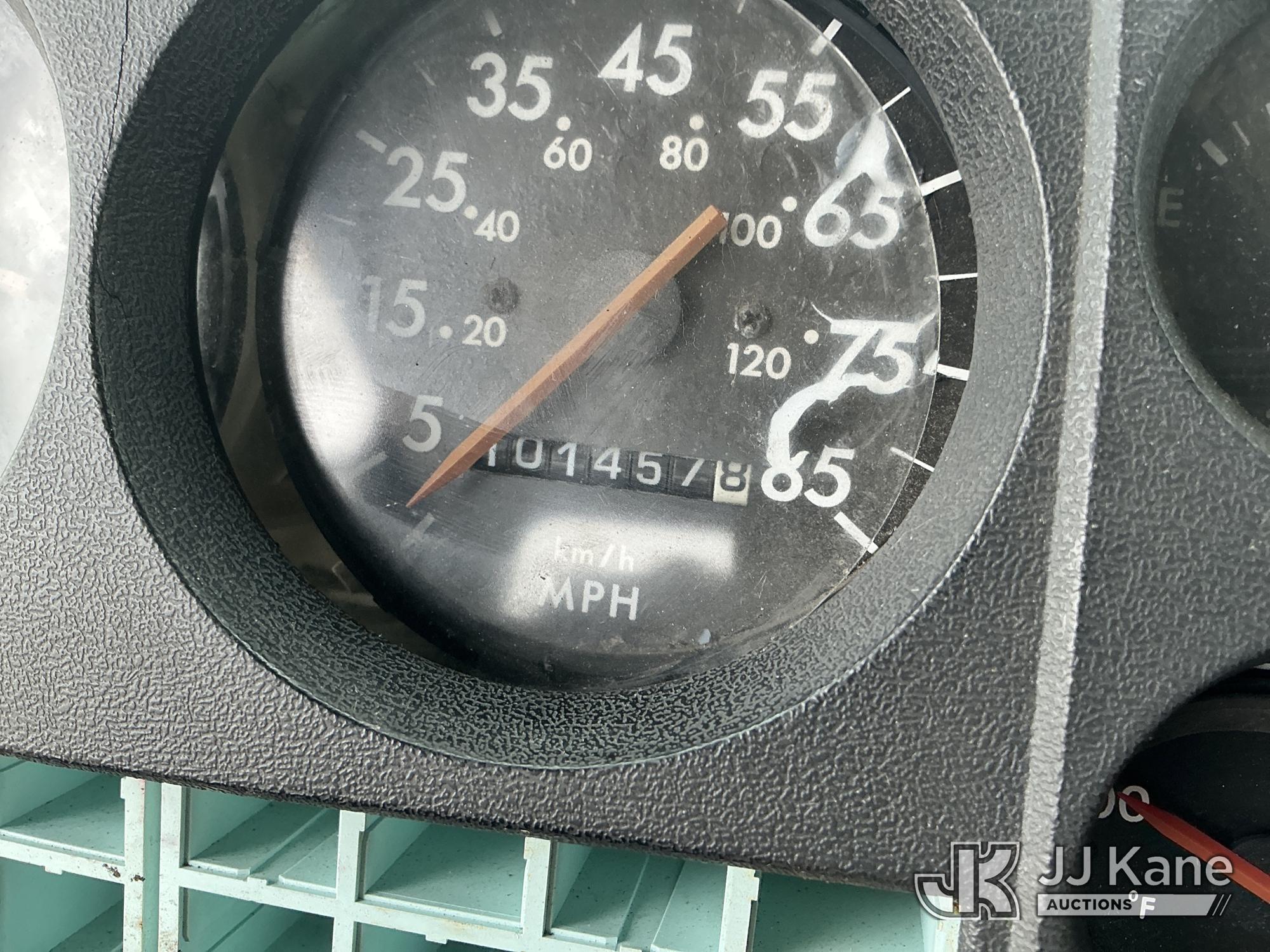 2000 Freightliner FLD70
