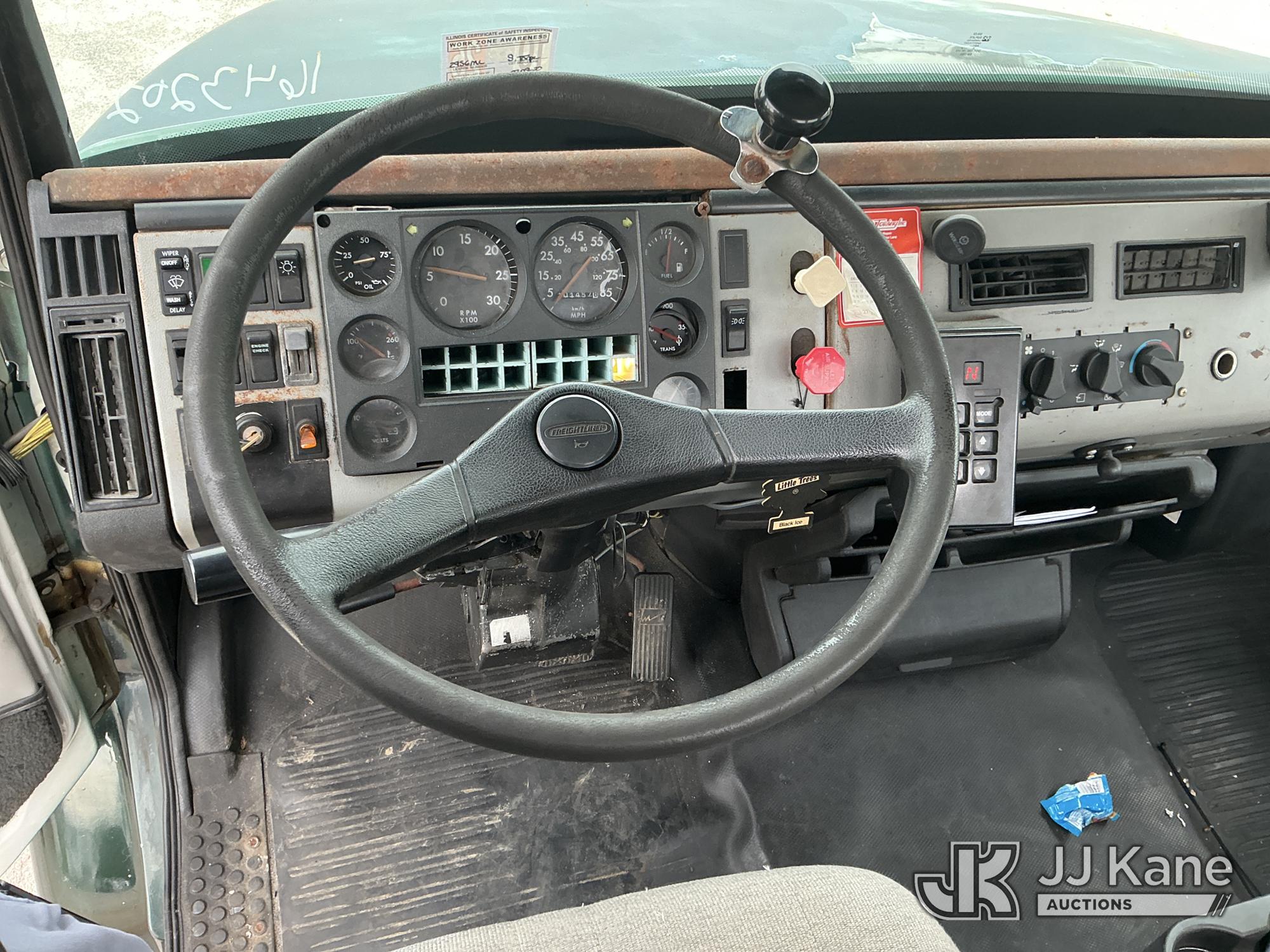 2000 Freightliner FLD70