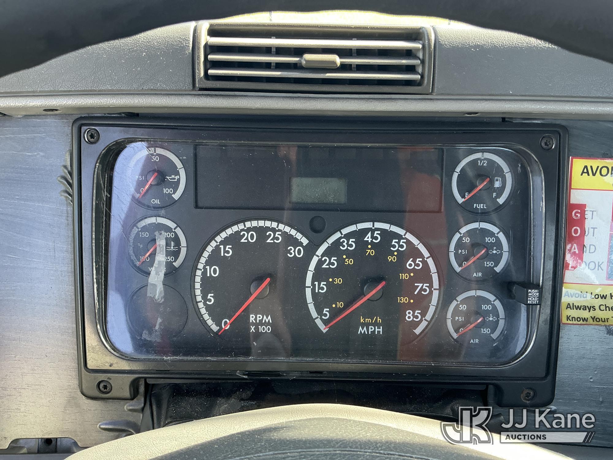 2007 Freightliner Columbia 120