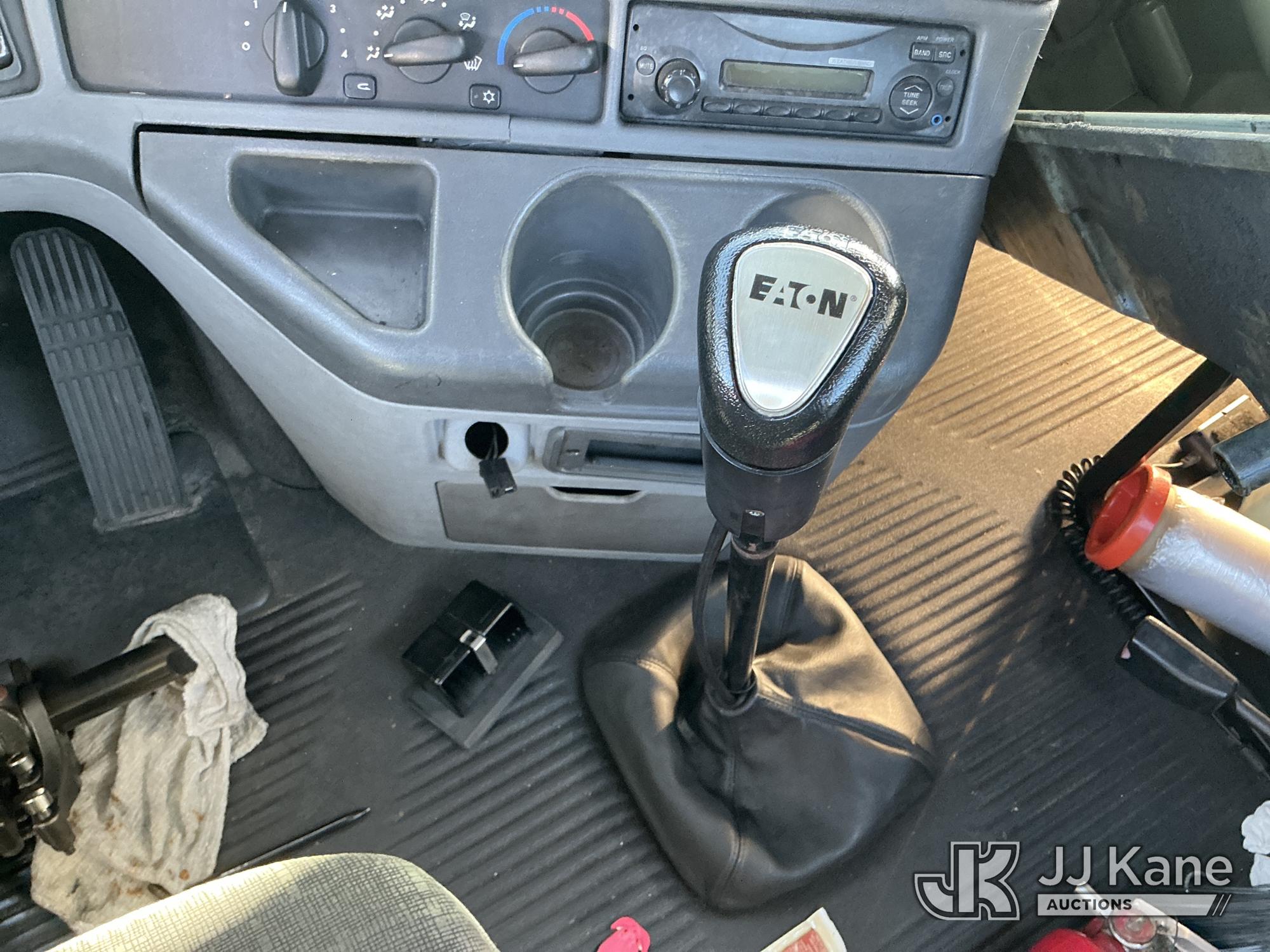2007 Freightliner Columbia 120