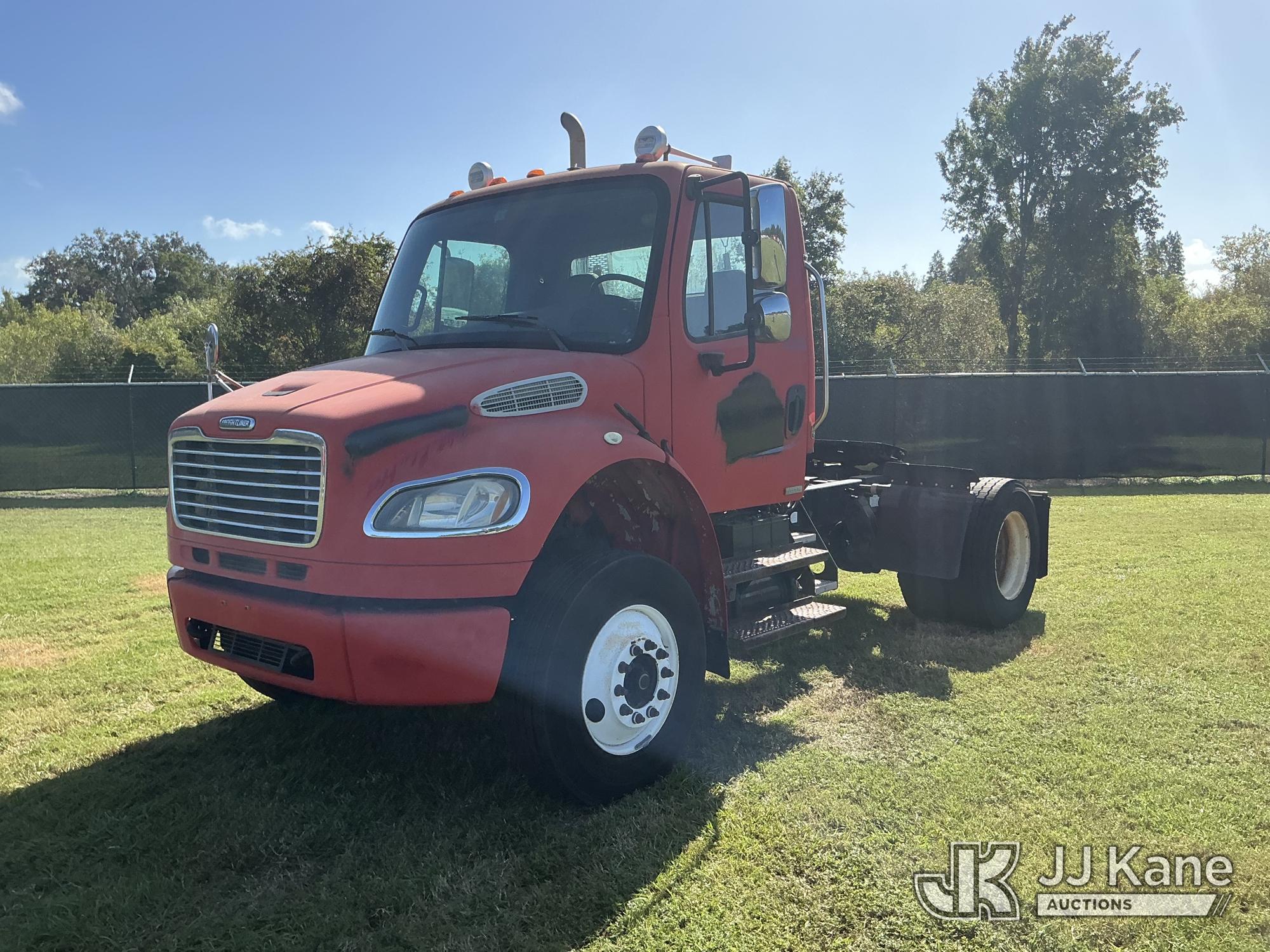 2009 Freightliner M2 106