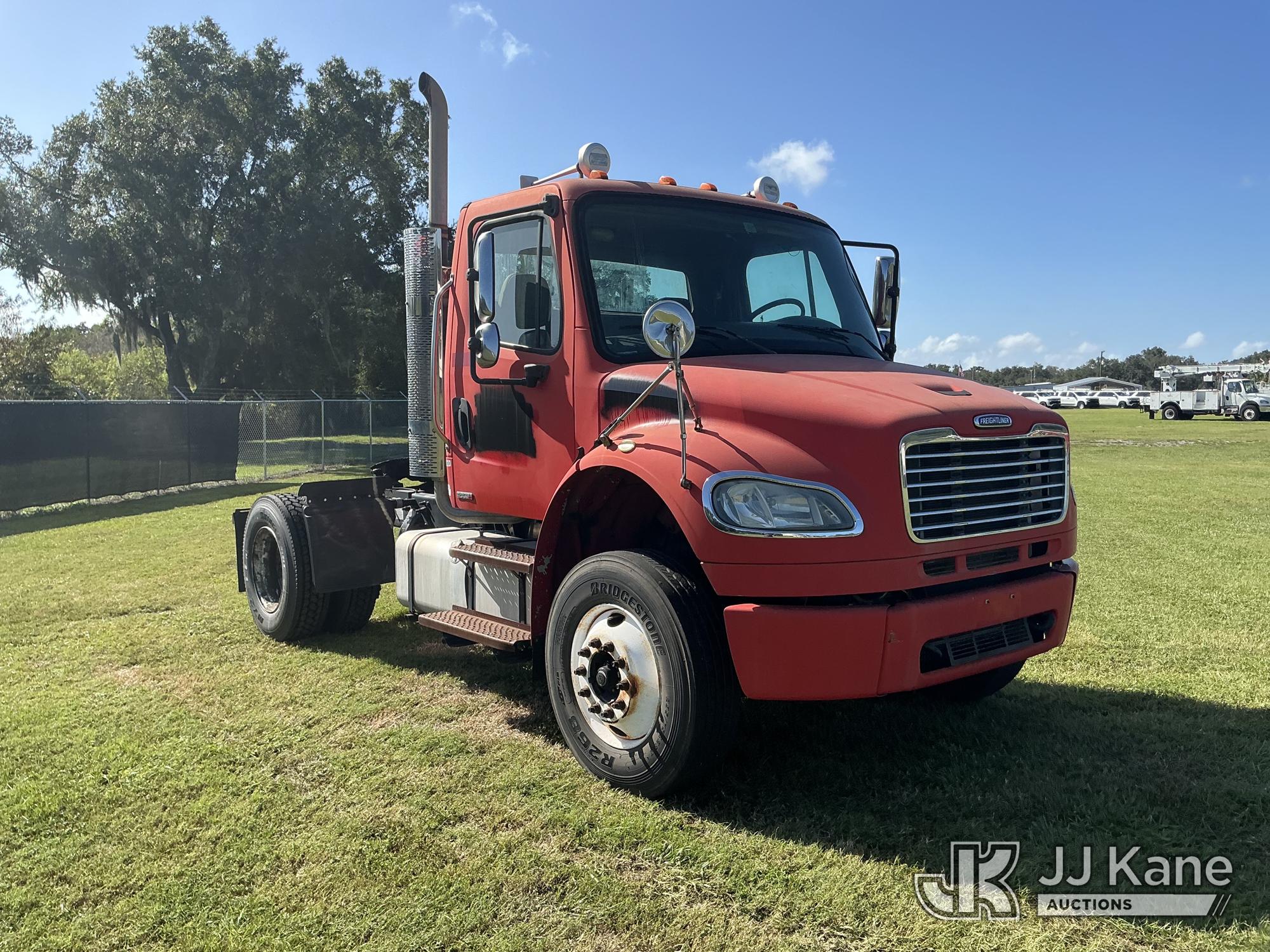 2009 Freightliner M2 106