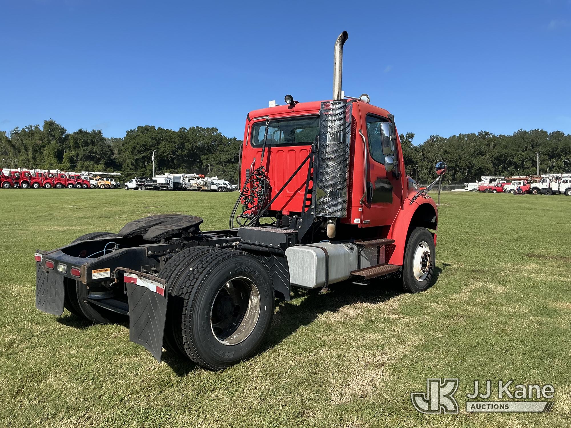 2009 Freightliner M2 106