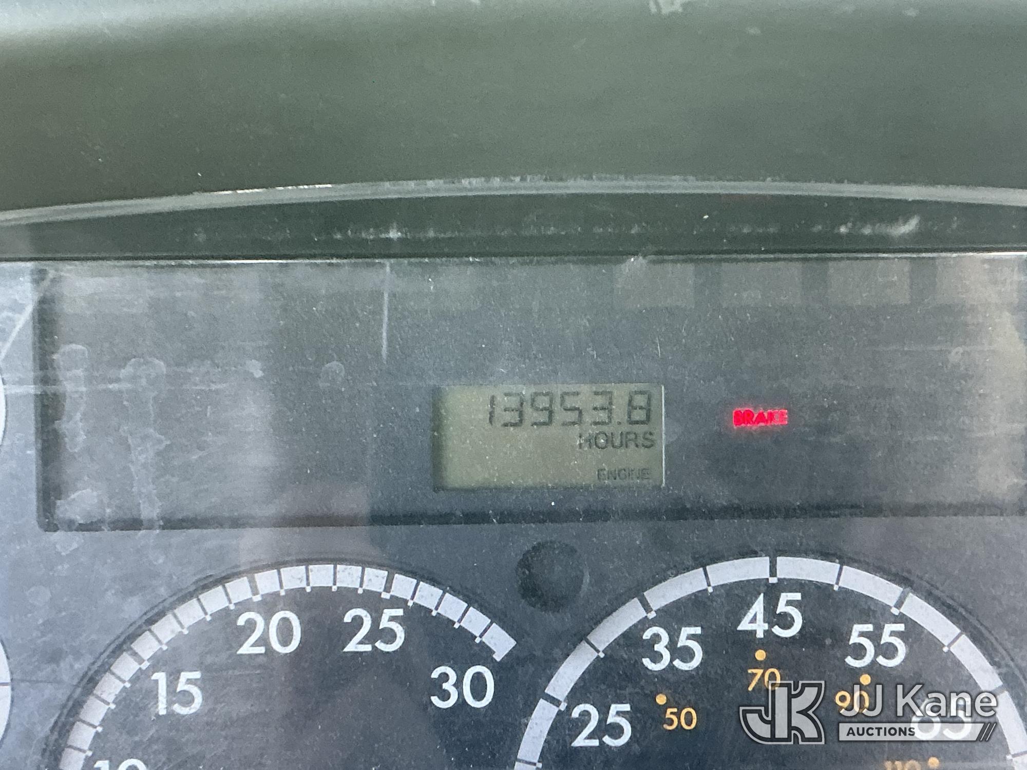 2009 Freightliner M2 106