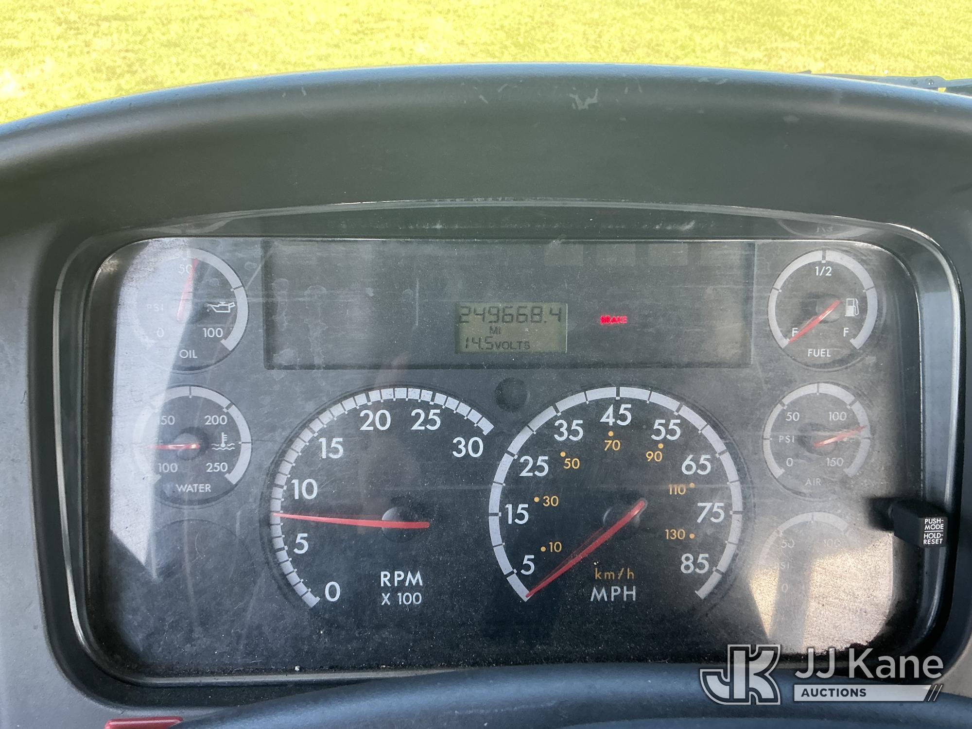 2009 Freightliner M2 106