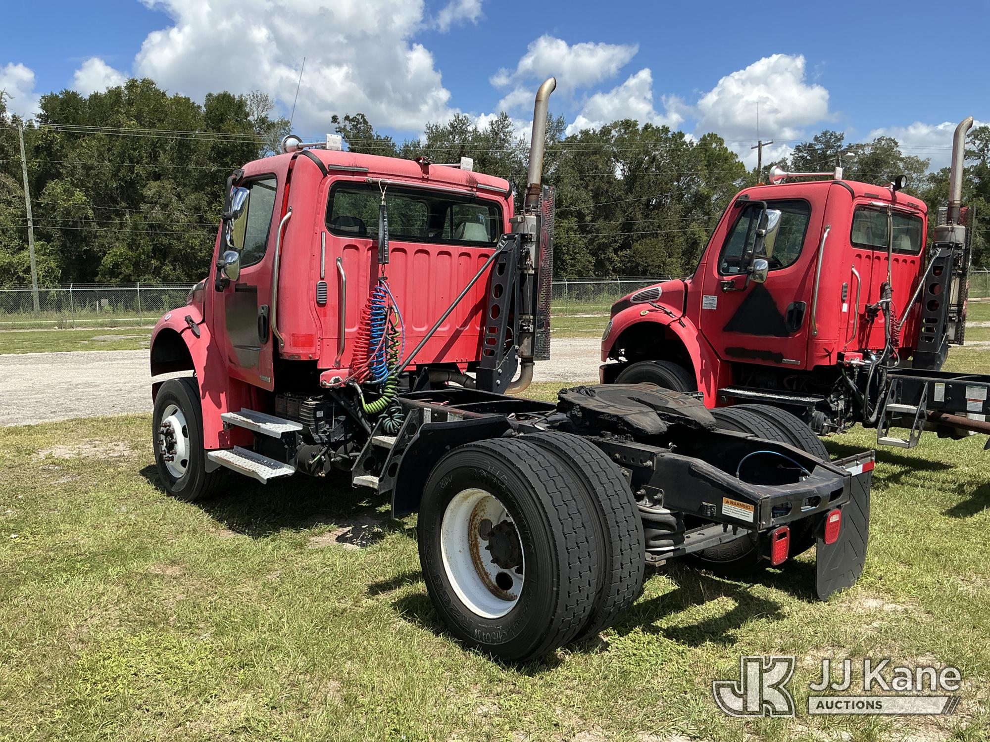 2009 Freightliner M2 106