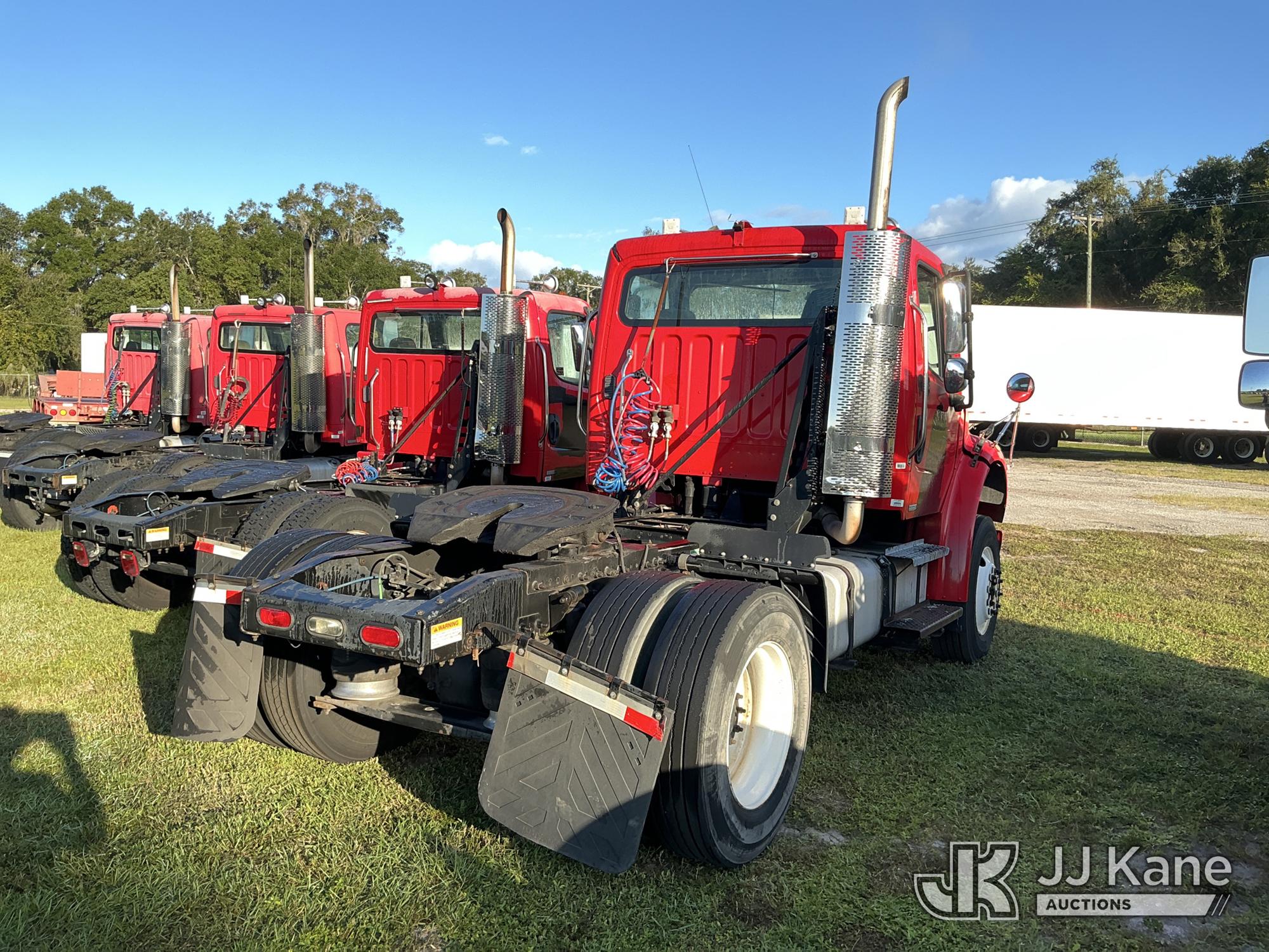 2009 Freightliner M2 106