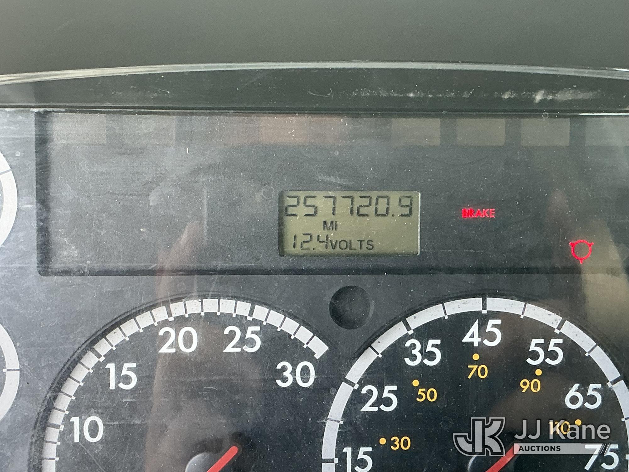 2008 Freightliner M2 106