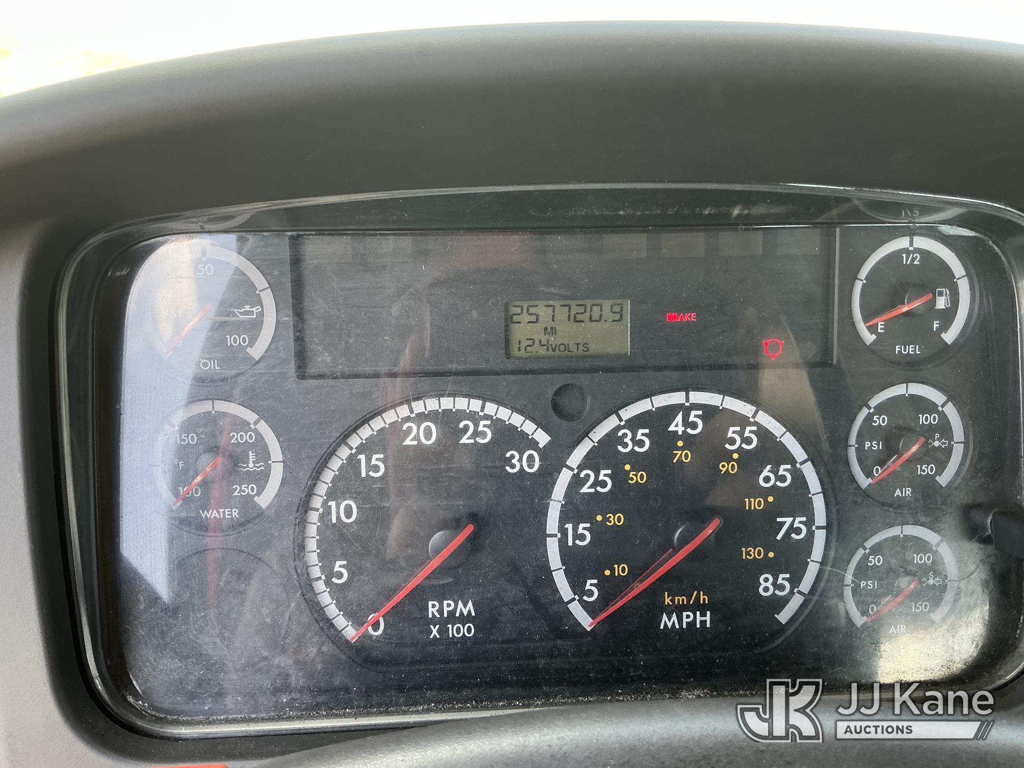 2008 Freightliner M2 106
