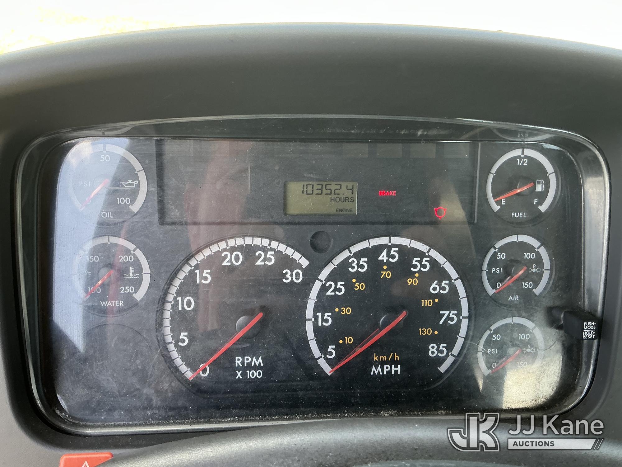 2008 Freightliner M2 106