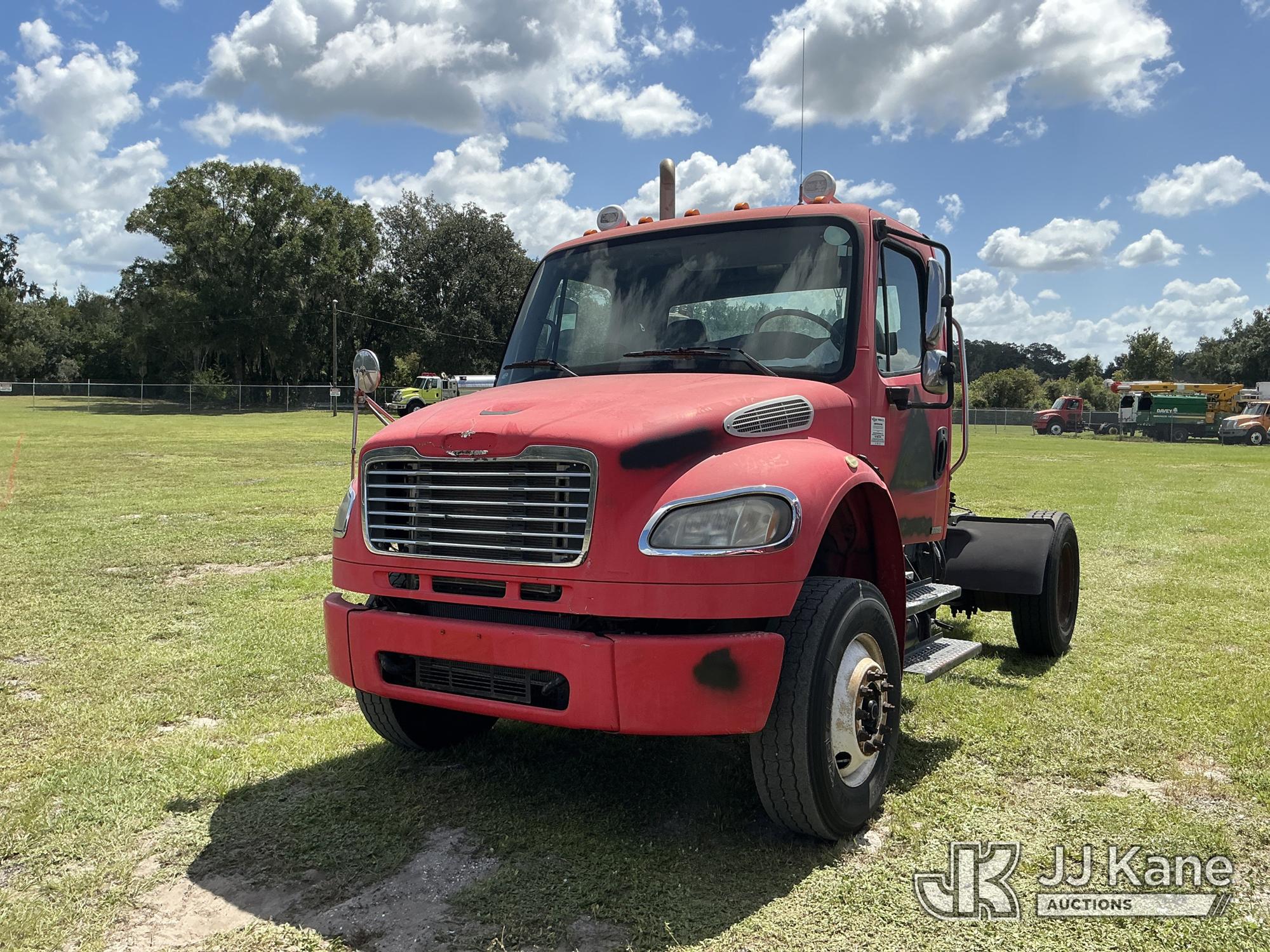2009 Freightliner M2 106