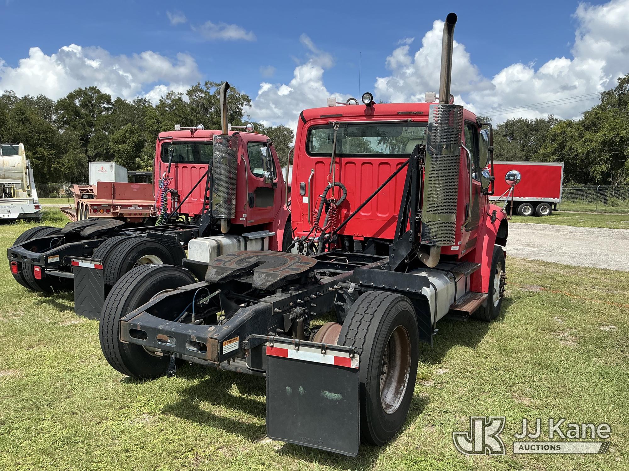2009 Freightliner M2 106