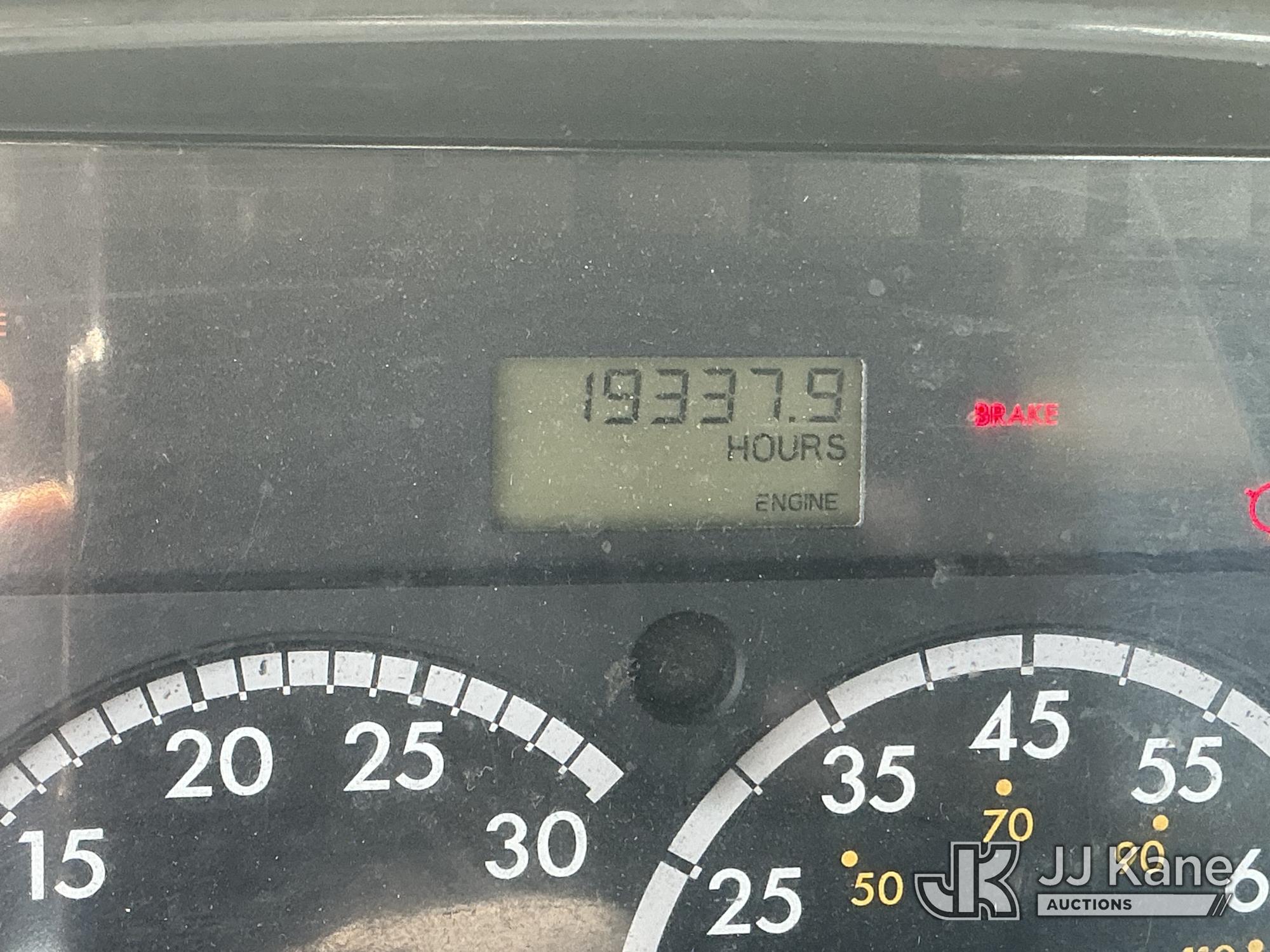 2007 Freightliner M2 106