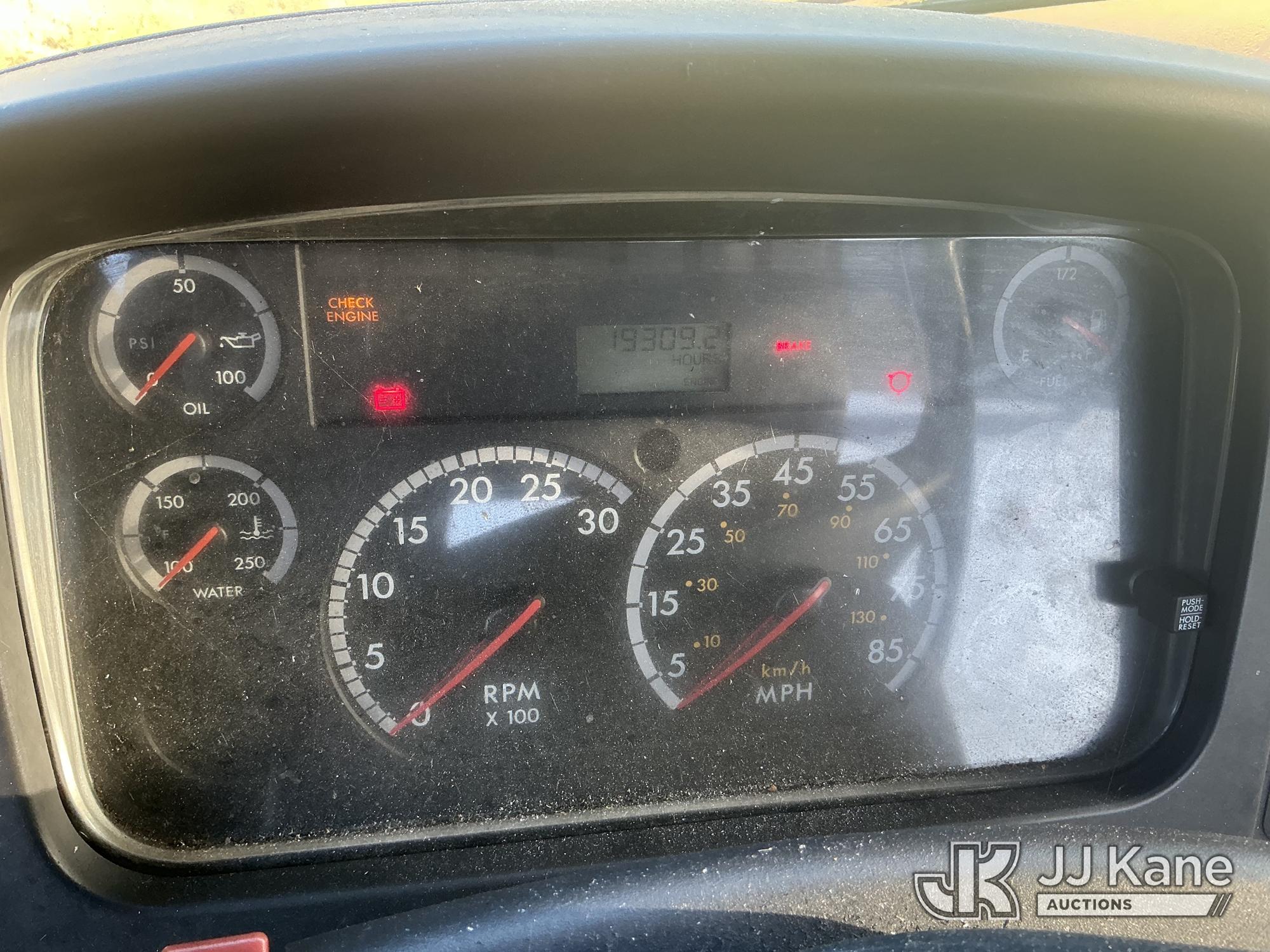 2007 Freightliner M2 106