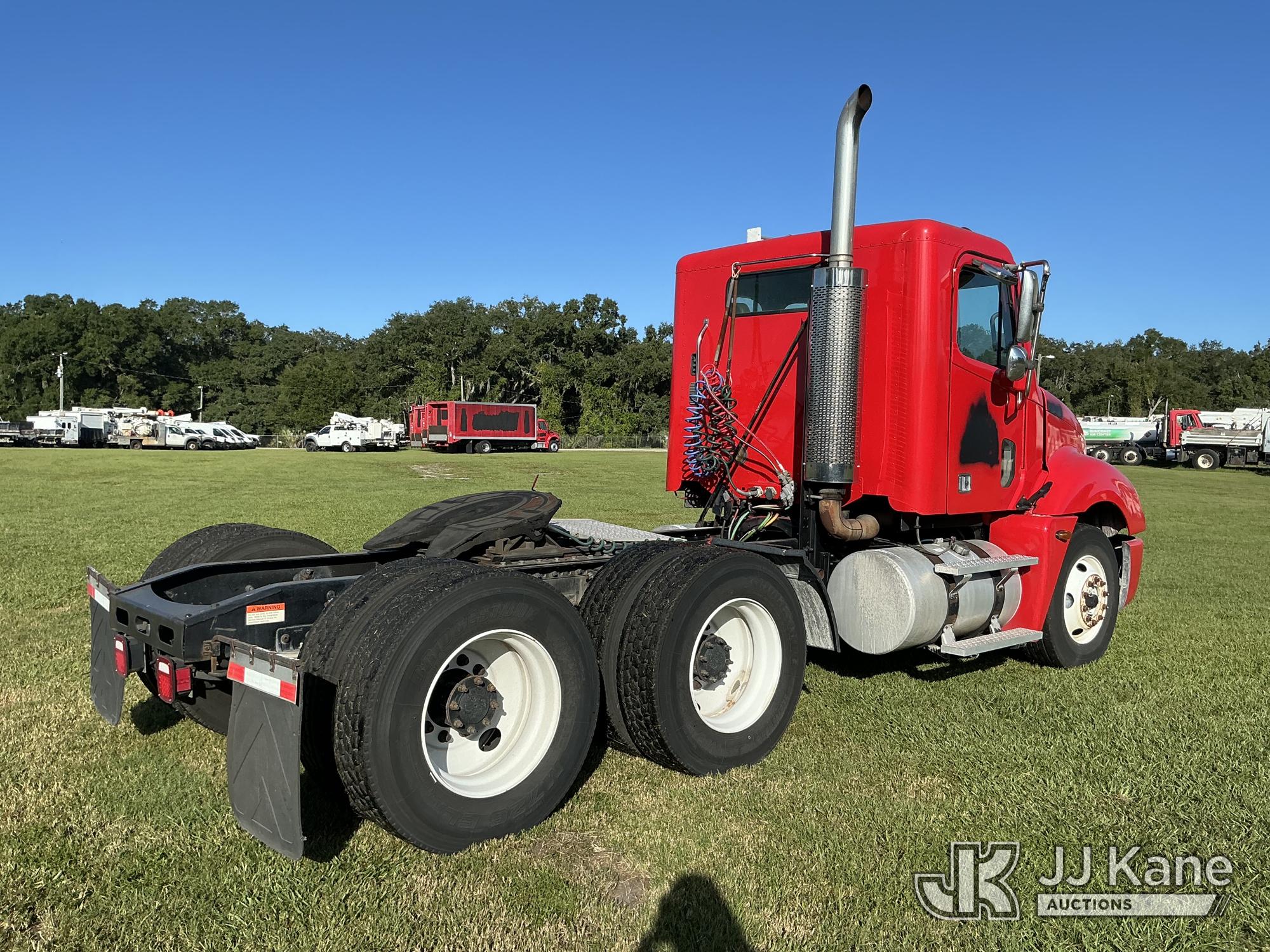 2005 Freightliner Columbia 120