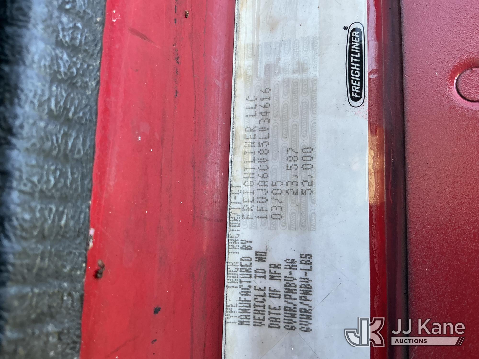 2005 Freightliner Columbia 120