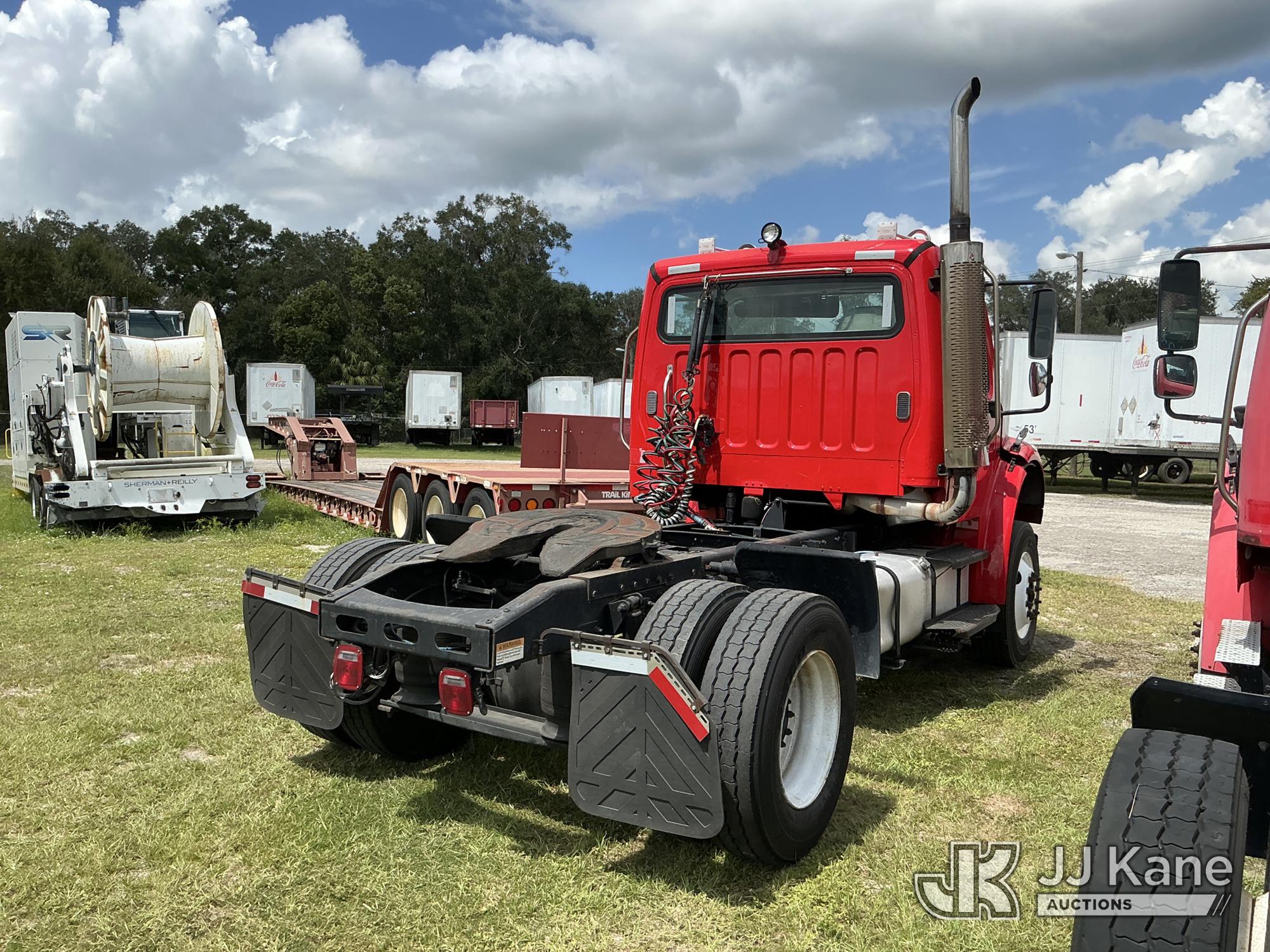 2007 Freightliner M2 106