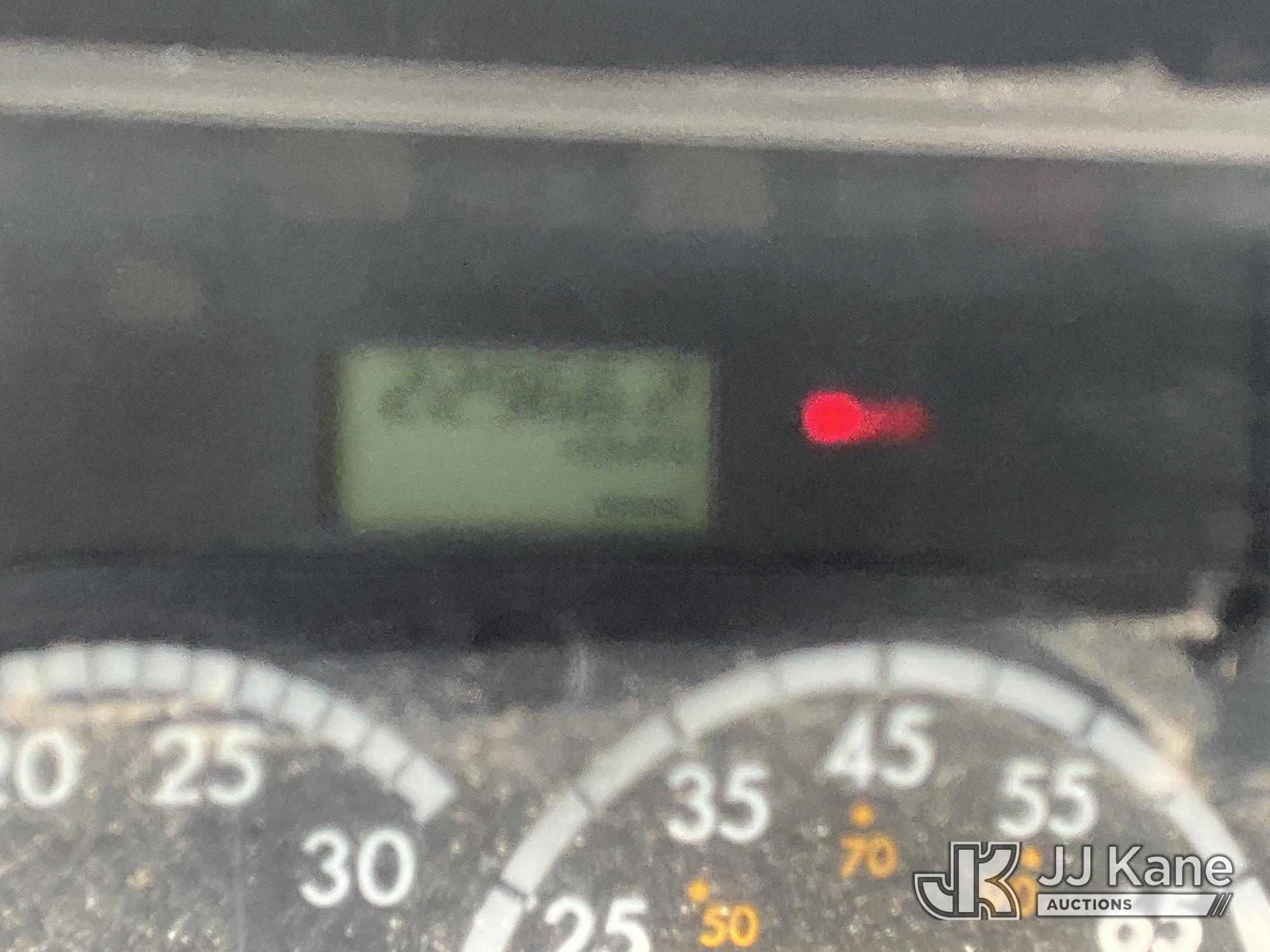 2012 Freightliner Cascadia 113