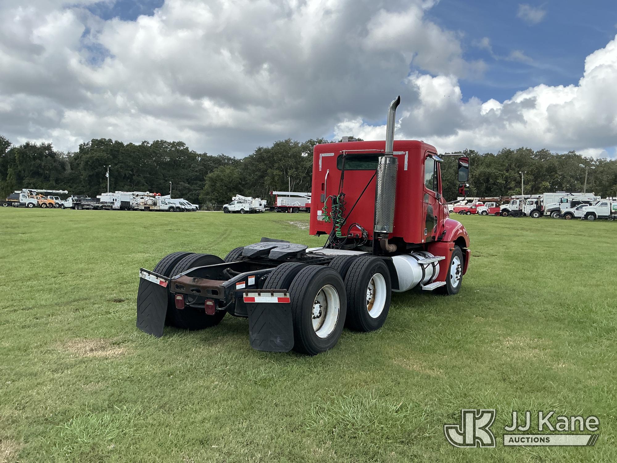 2005 Freightliner Columbia 120