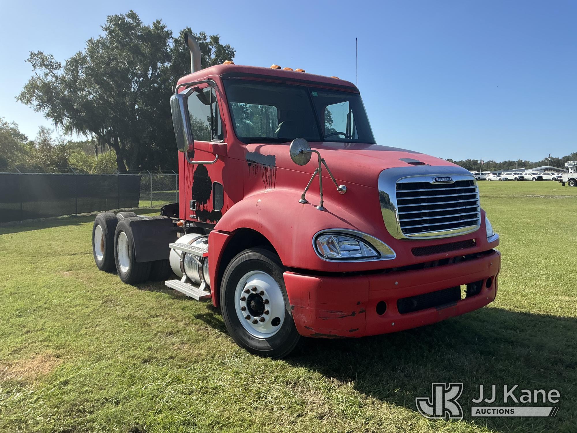 2007 Freightliner Columbia 120