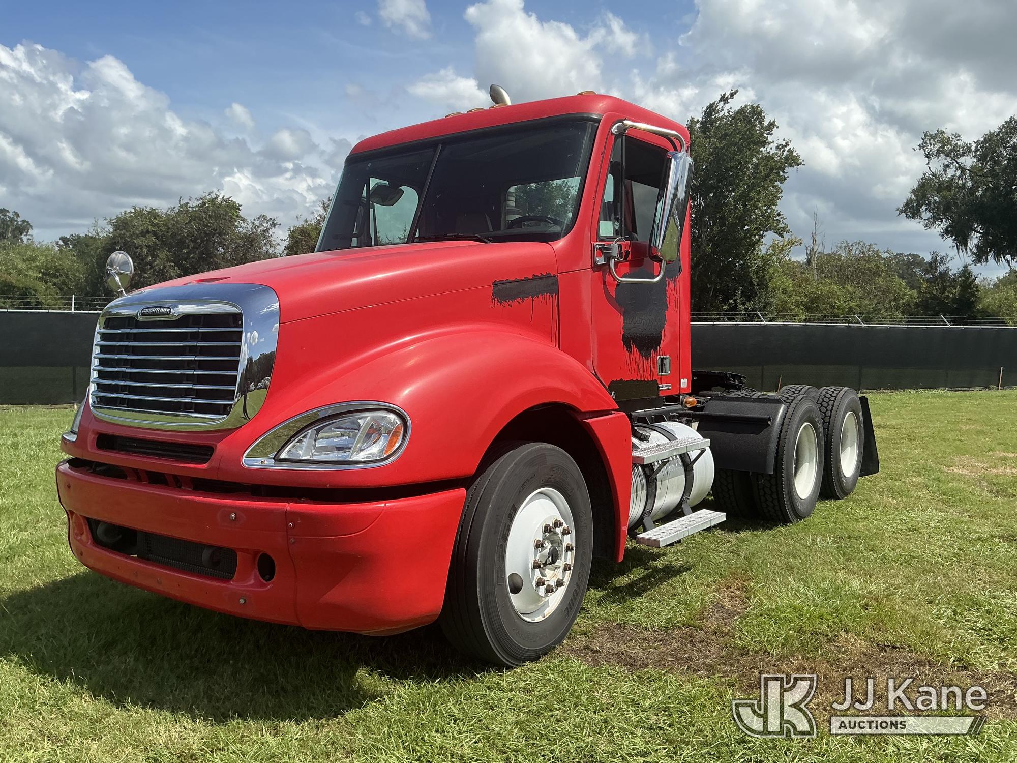 2007 Freightliner Columbia 120