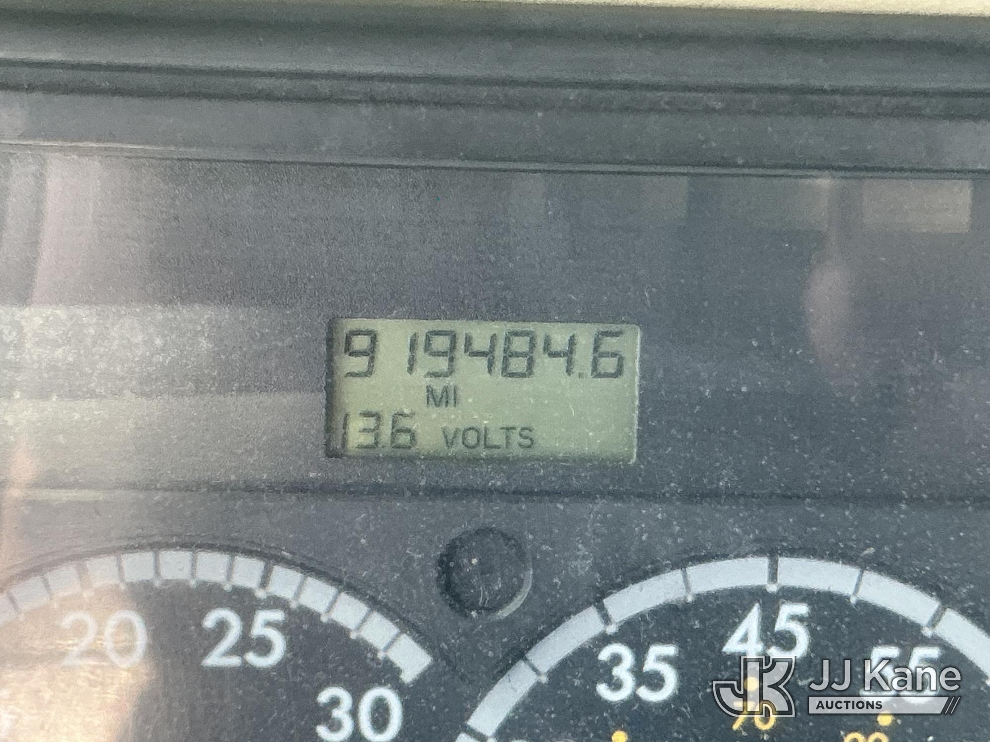 2007 Freightliner Columbia 120