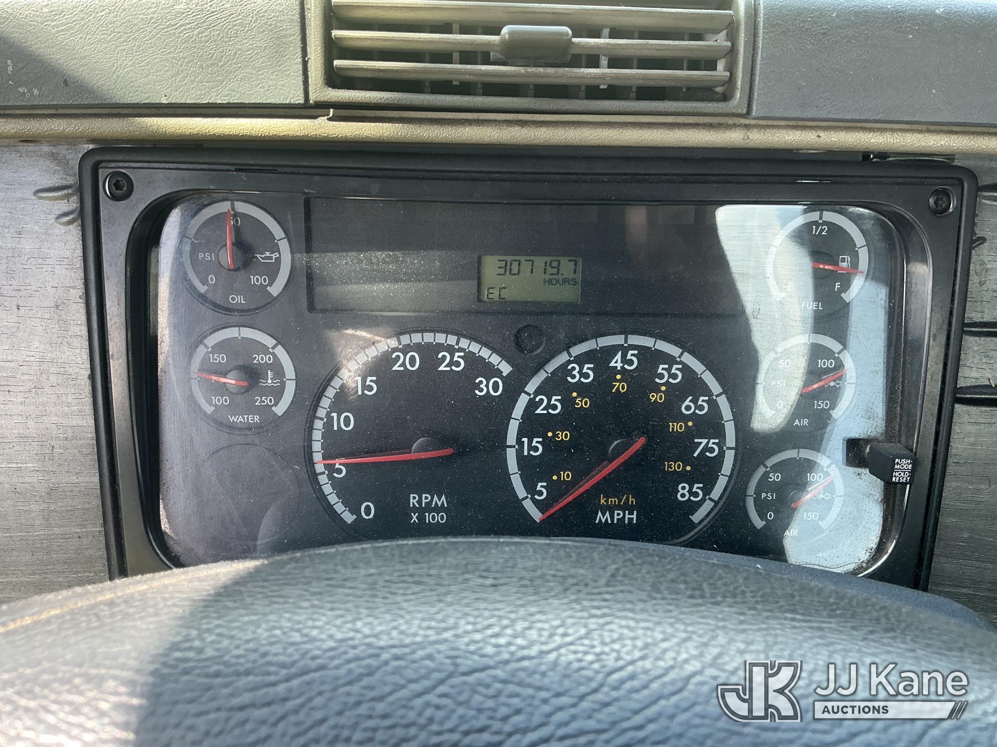 2007 Freightliner Columbia 120