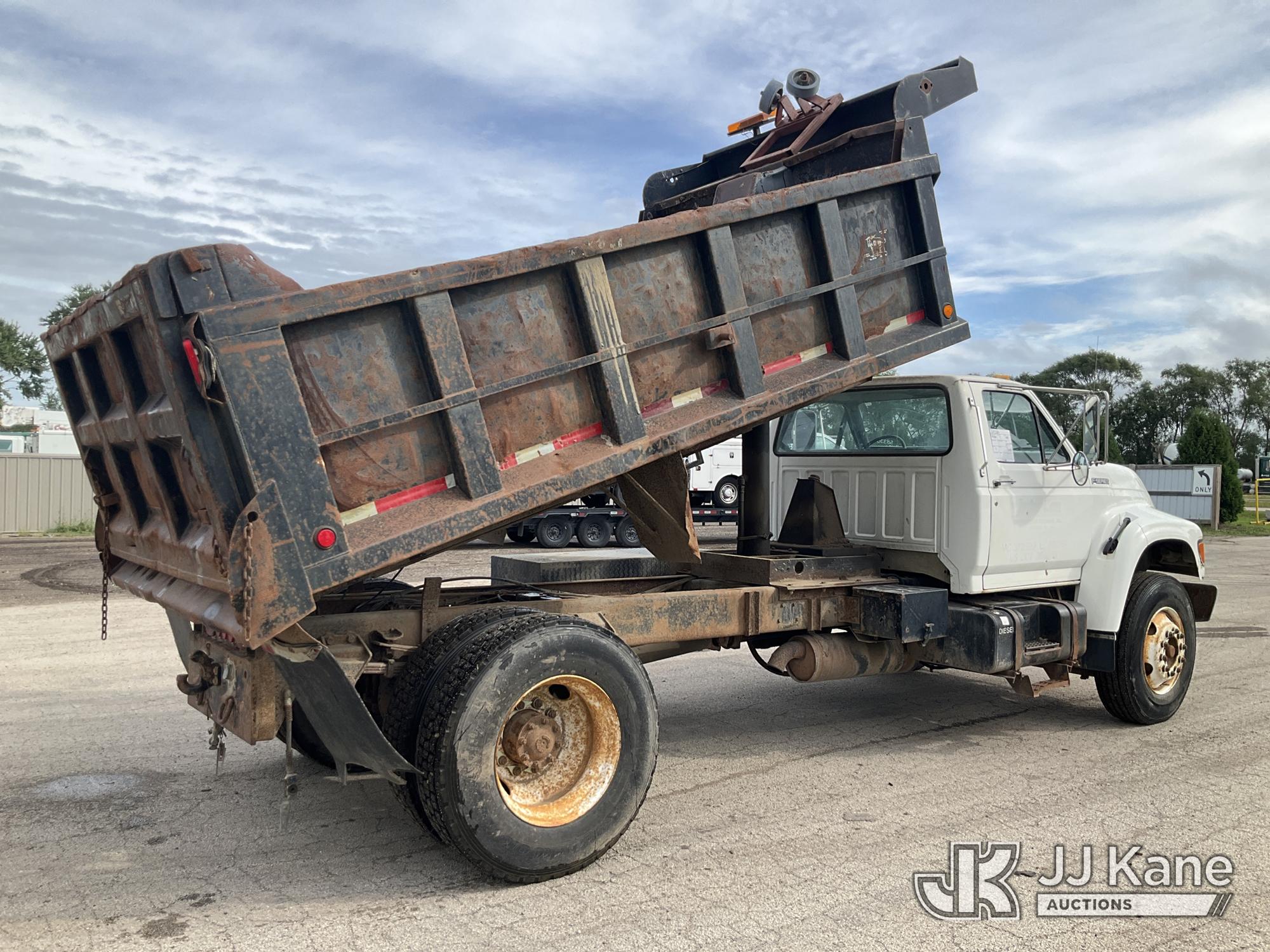 1998 Ford F800