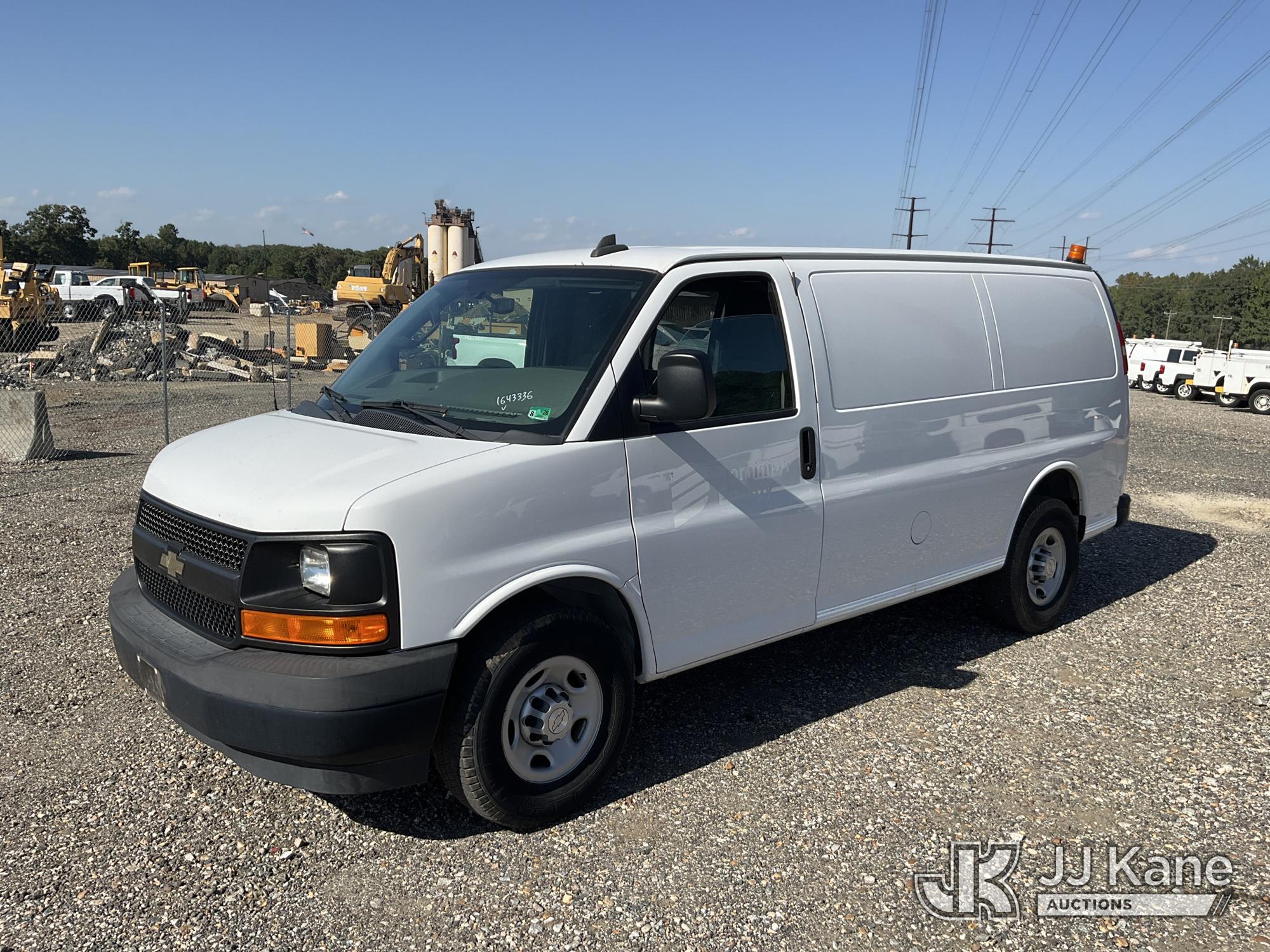 Photo of 2017 Chevrolet Express G2500