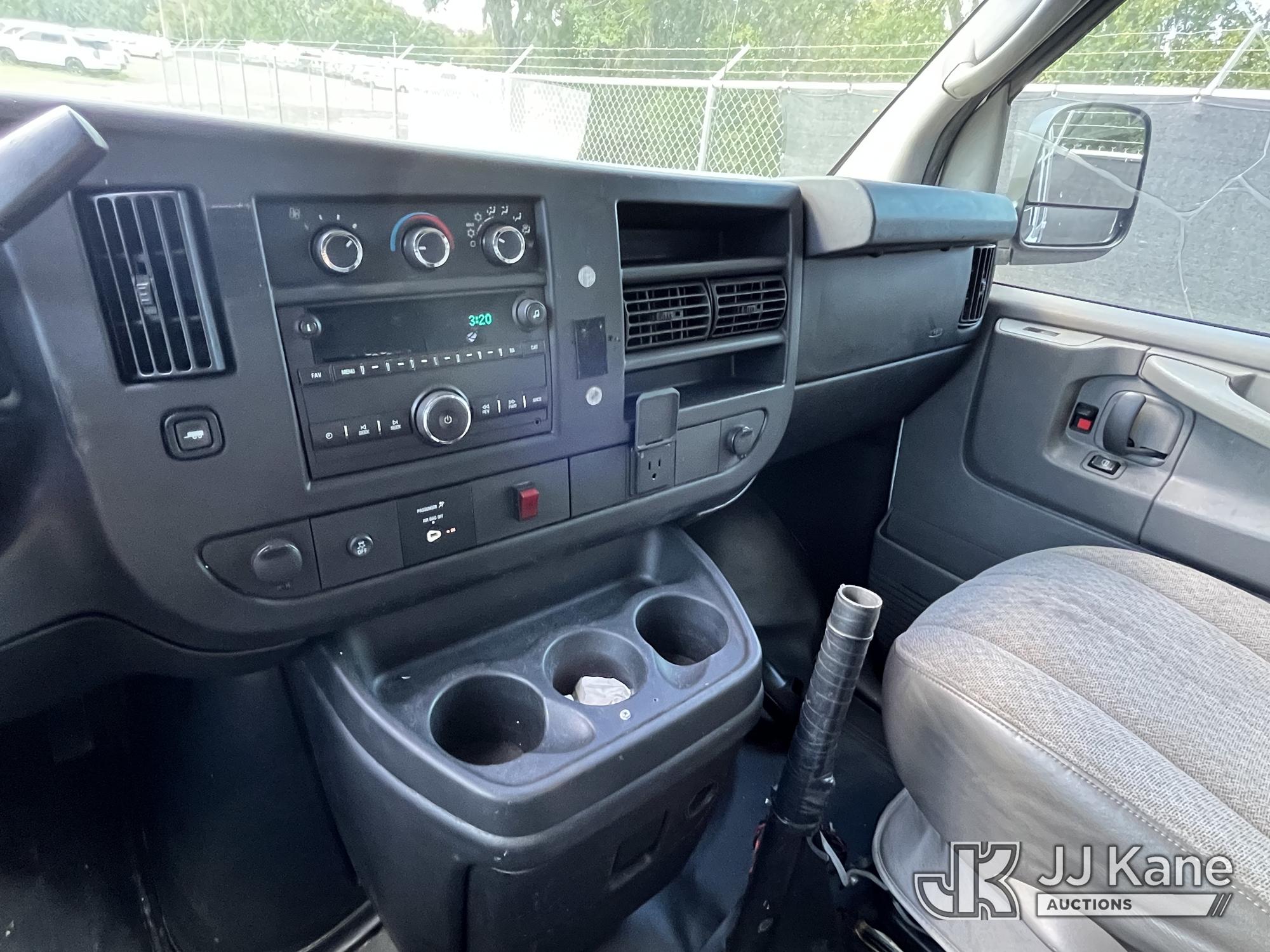 2015 Chevrolet Express G2500