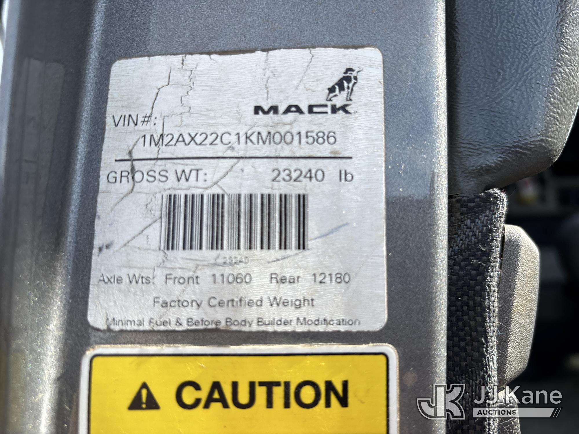 2019 Mack GU714