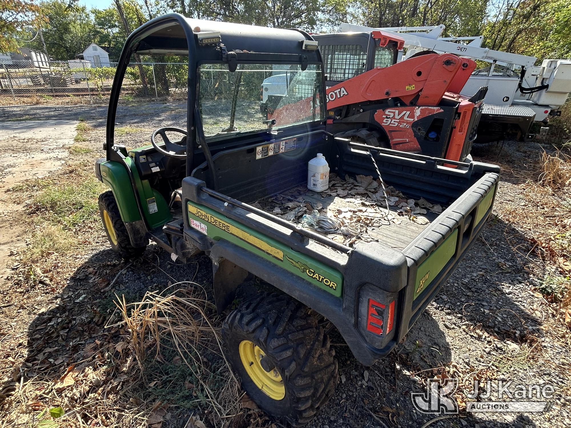 0 John Deere GATOR 625I
