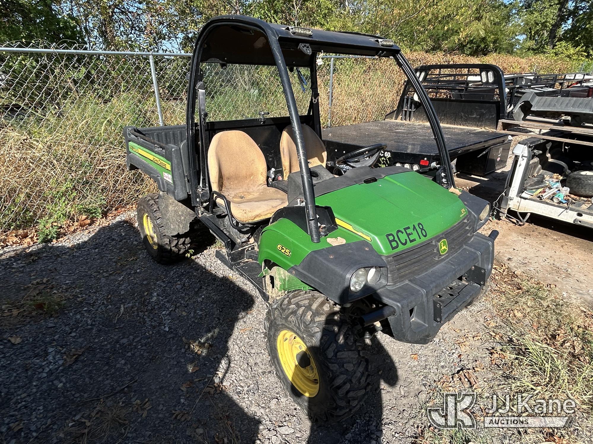 0 John Deere GATOR 625I