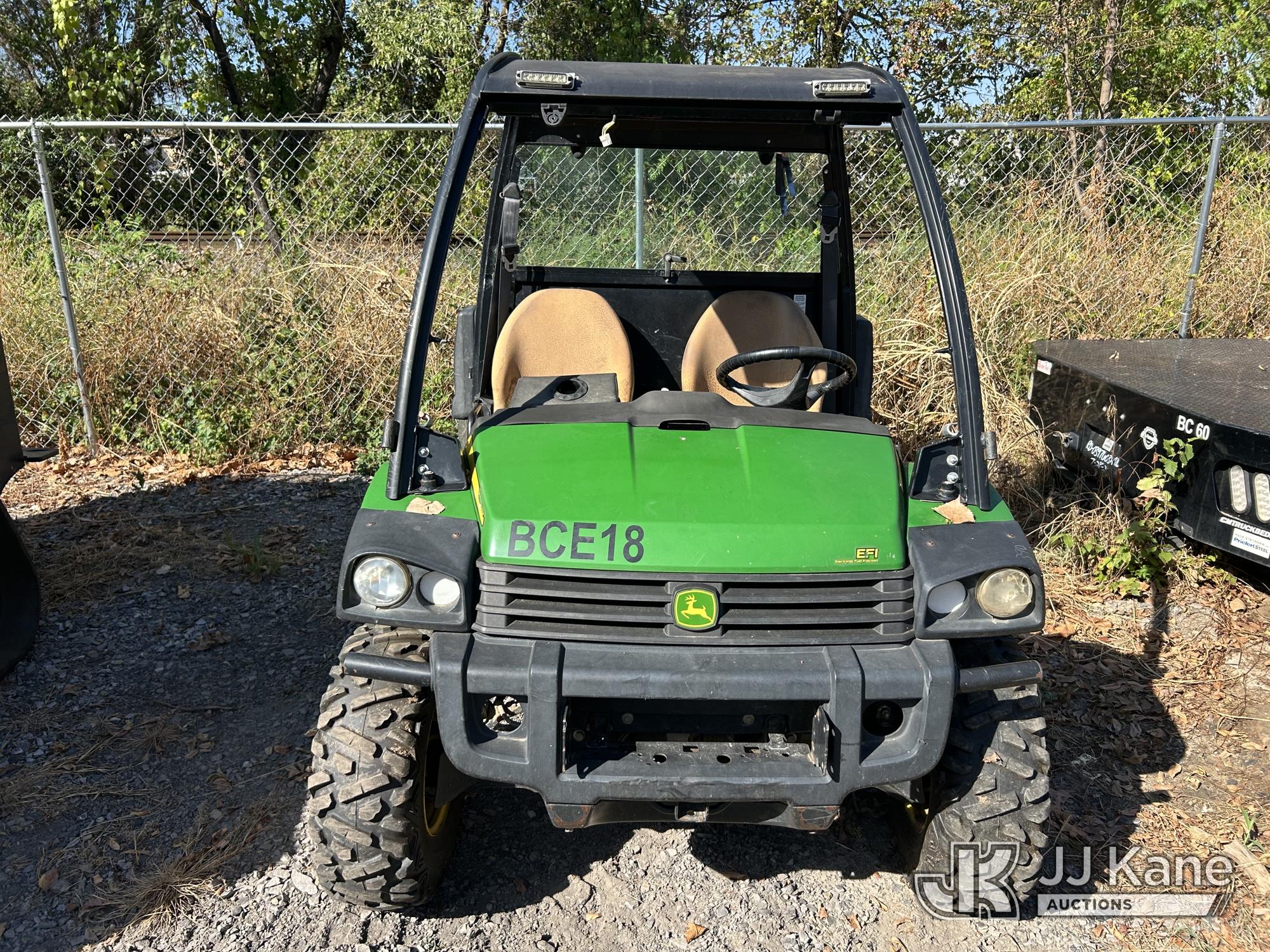 0 John Deere GATOR 625I