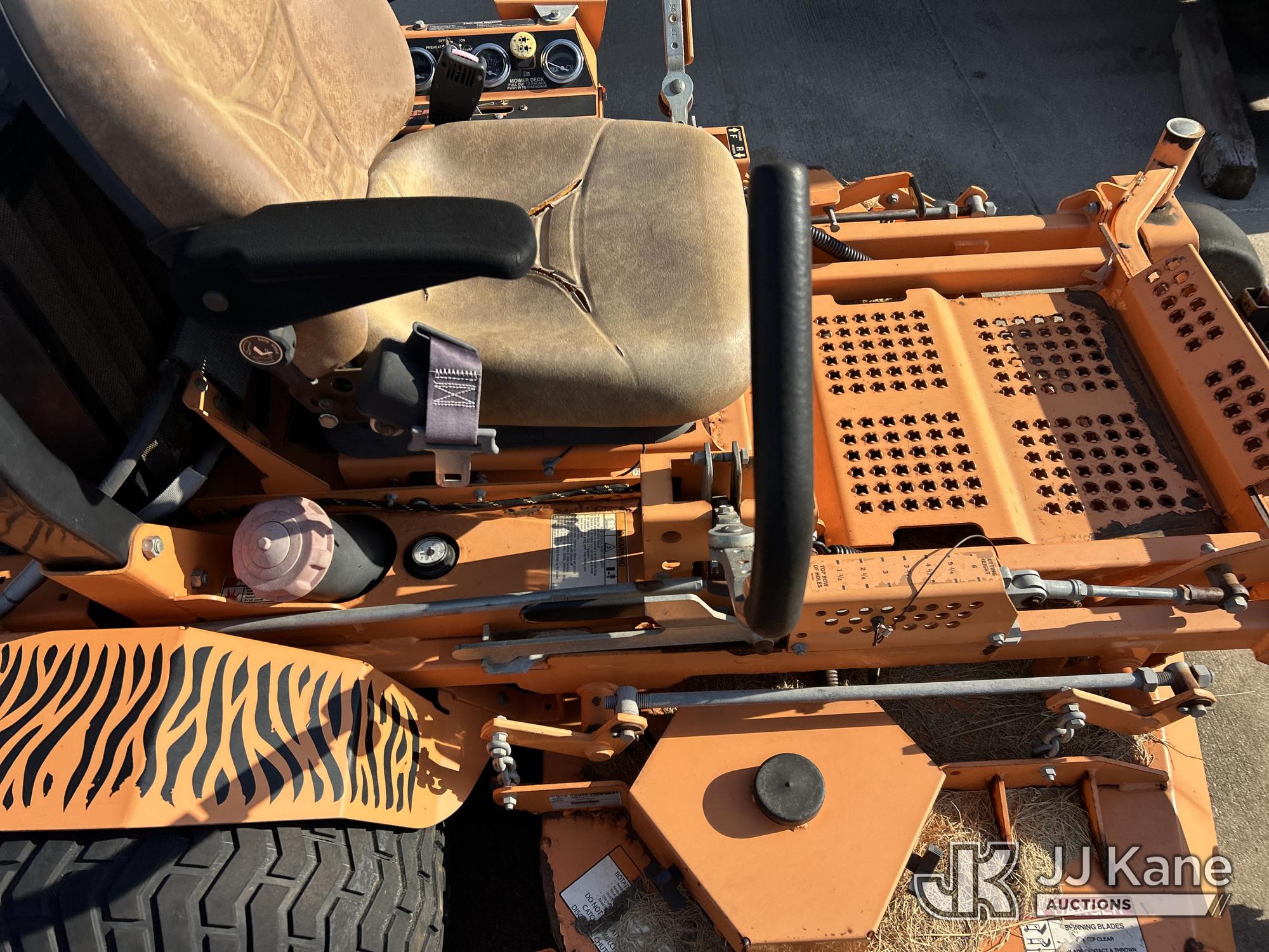 2012 Scag Turf Tiger STT61V-28CAT