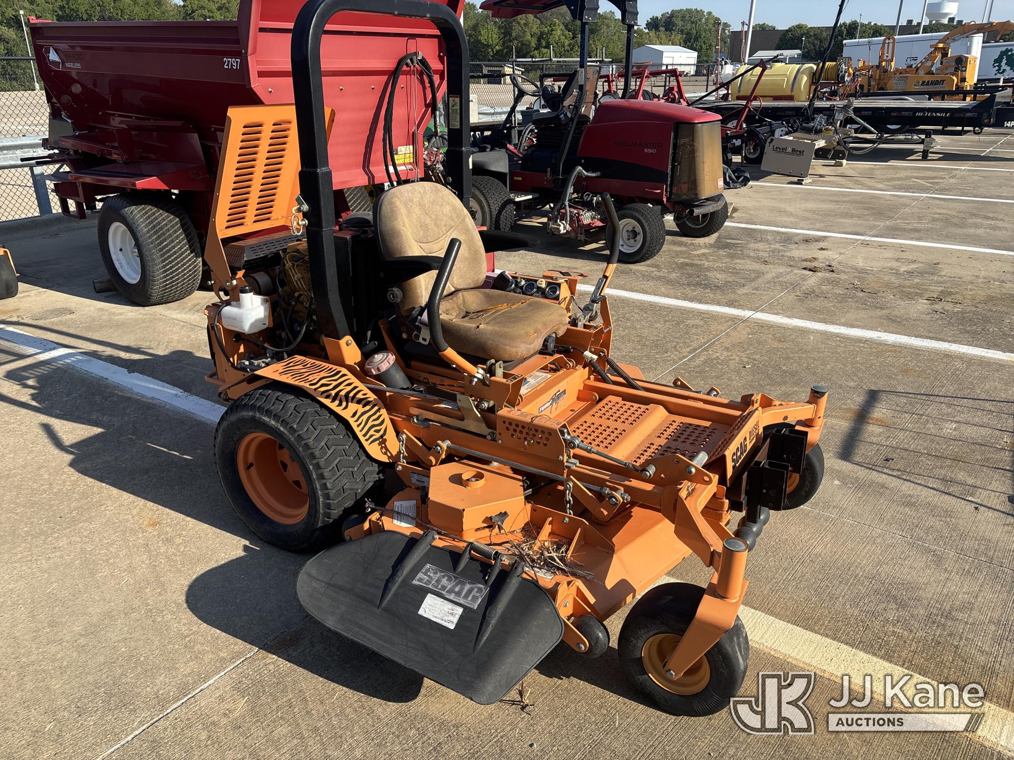 2012 Scag STT61V-28CAT