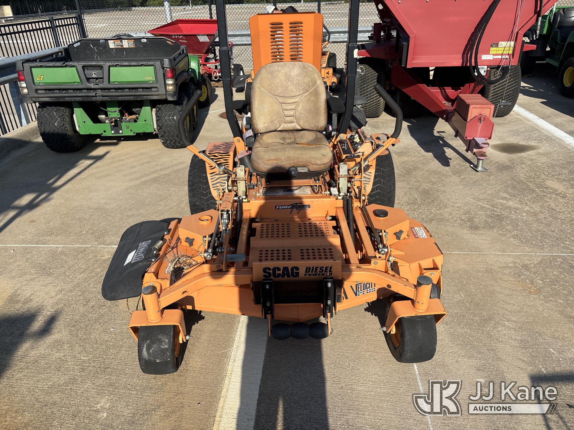 2012 Scag STT61V-28CAT