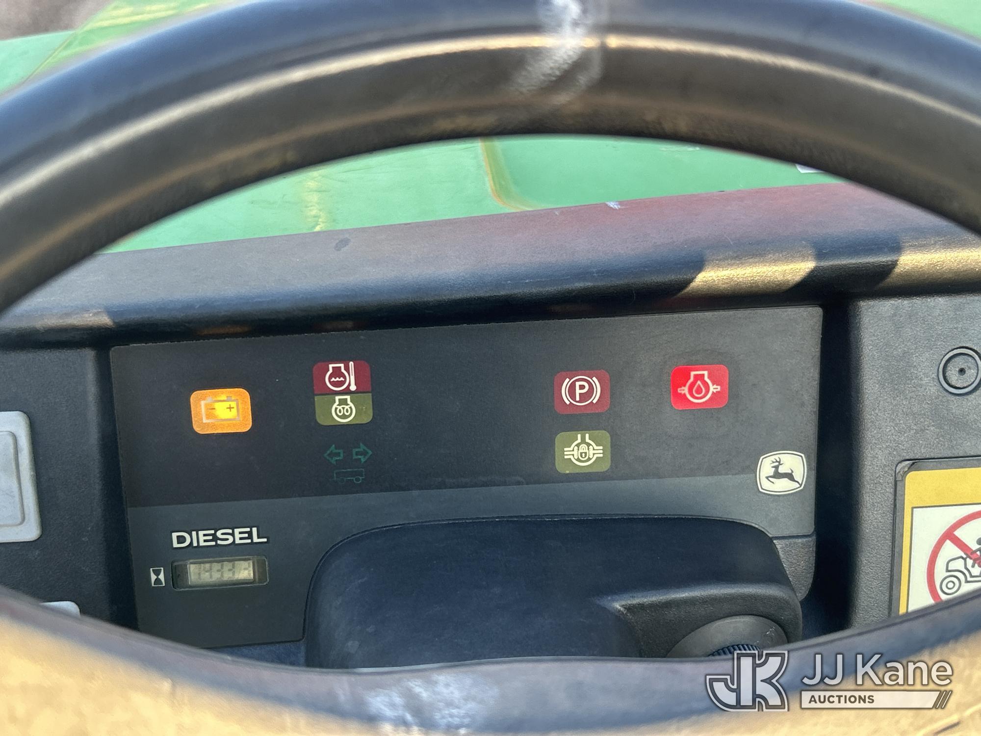 2014 John Deere GATOR 6X4