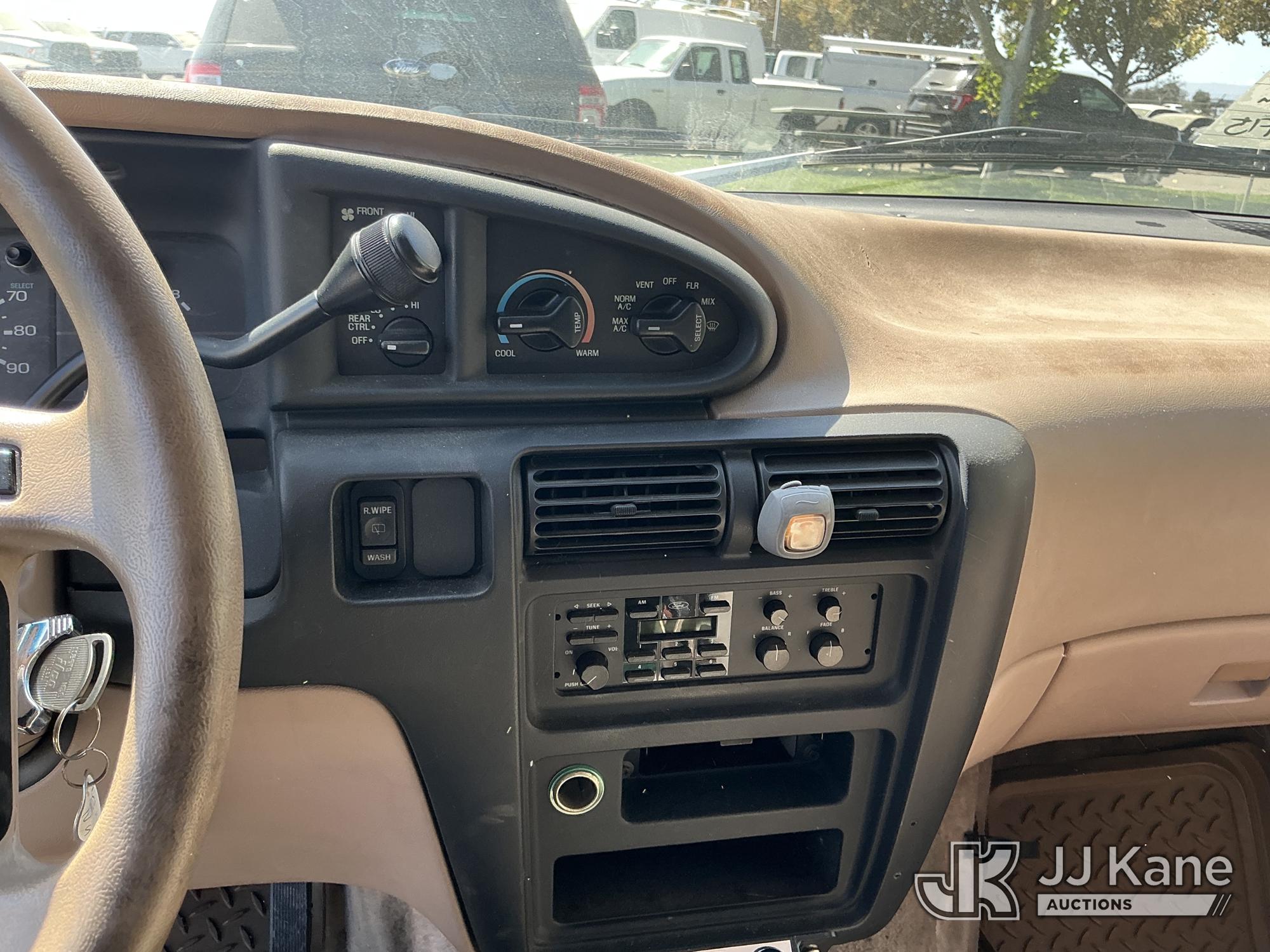 1994 Ford AEROSTAR