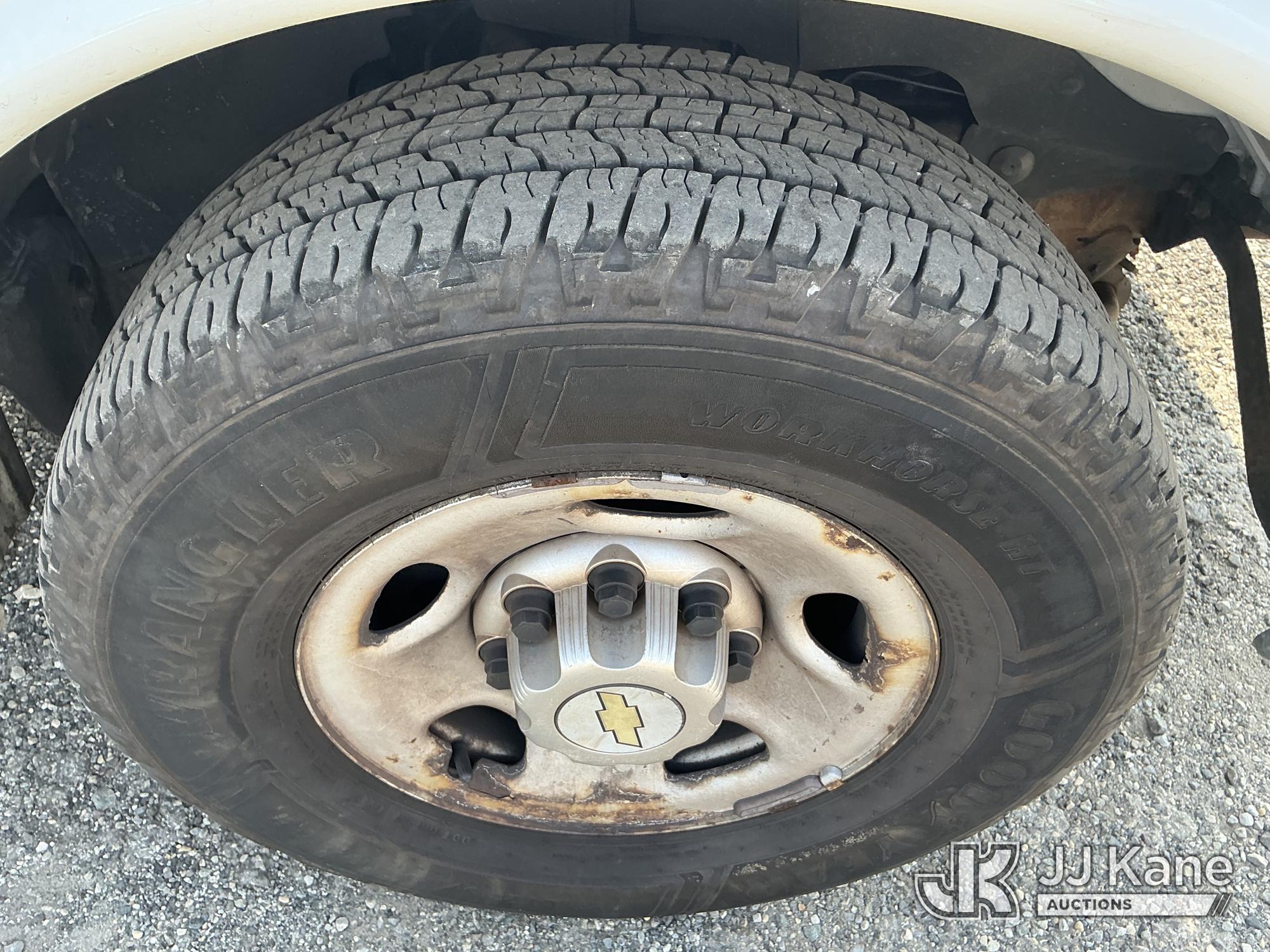 2011 Chevrolet Express G2500