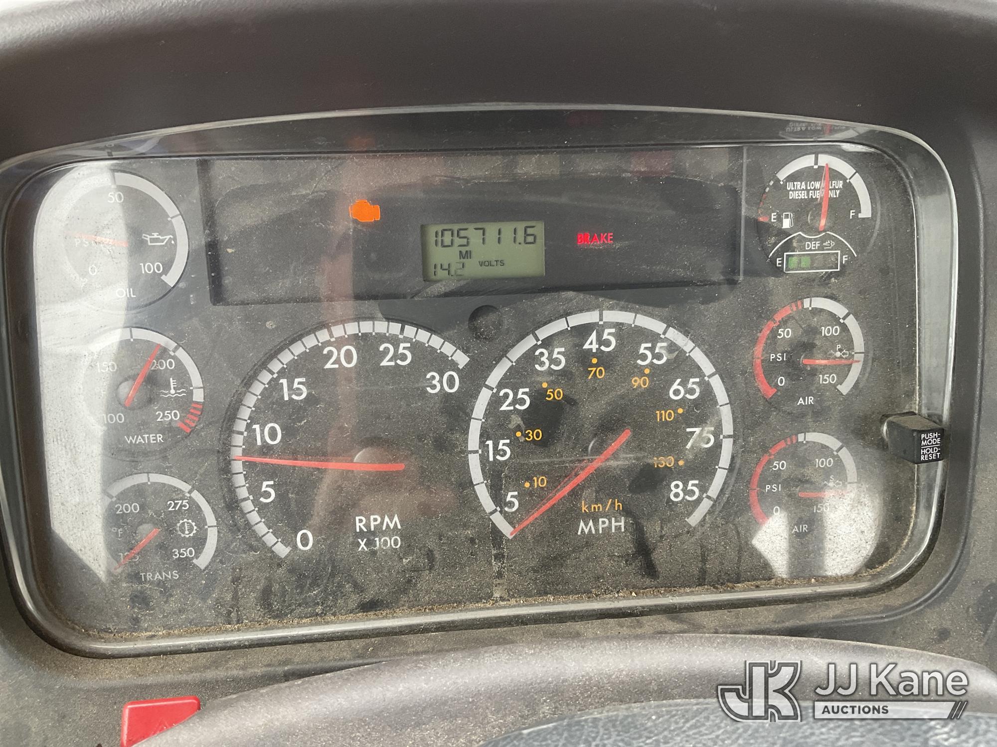 2014 Freightliner M2 106