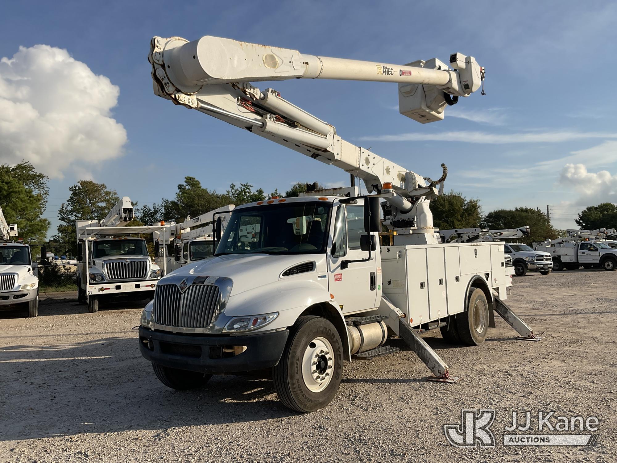 Photo of 2014 International DuraStar 4300