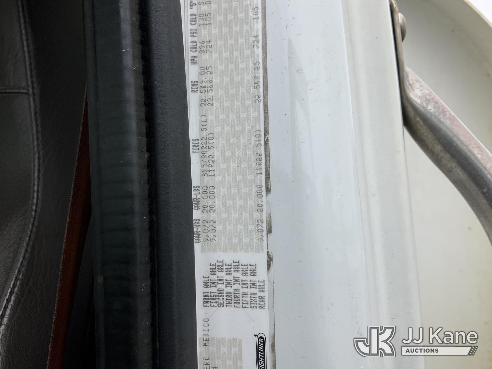 2014 Freightliner M2 106