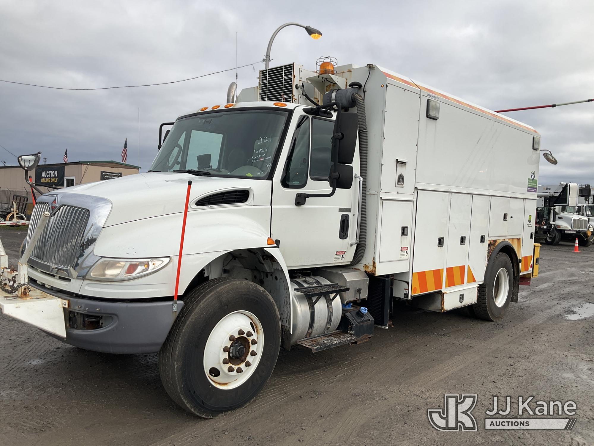 2016 International 4400 Hybrid