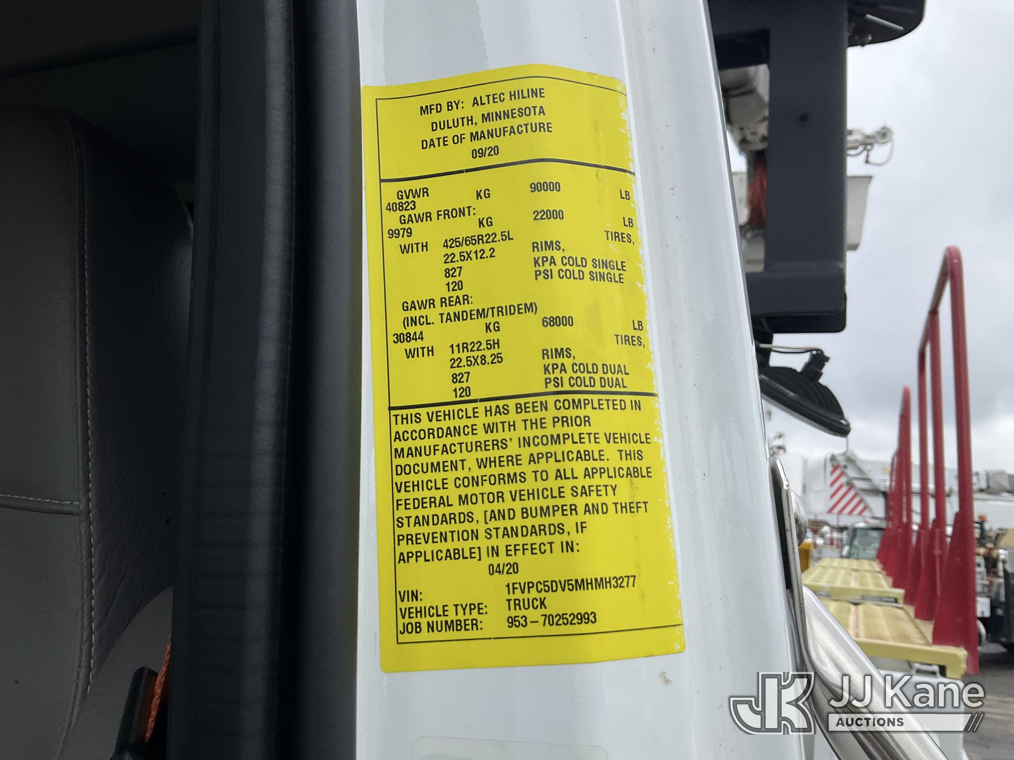 2021 Freightliner M2-112