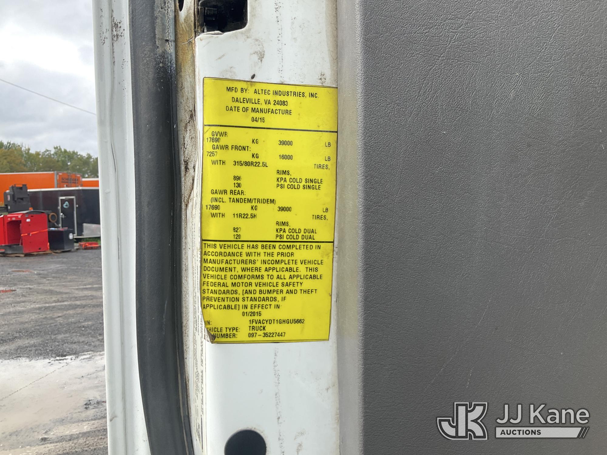 2016 Freightliner M2 106